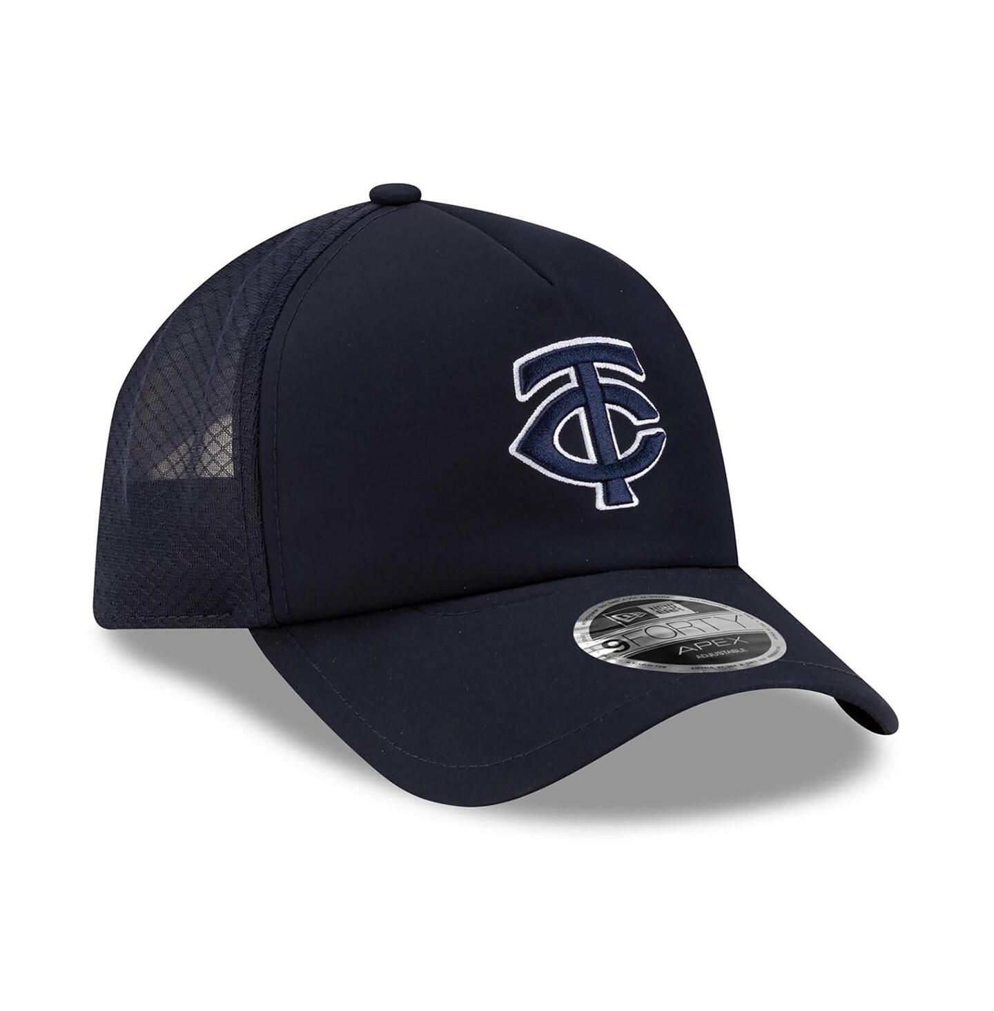 Мужская кепка New Era Navy Minnesota Twins 2026 Batting Practice Apex 9FORTY Adjustable Trucker Hat — фото 3