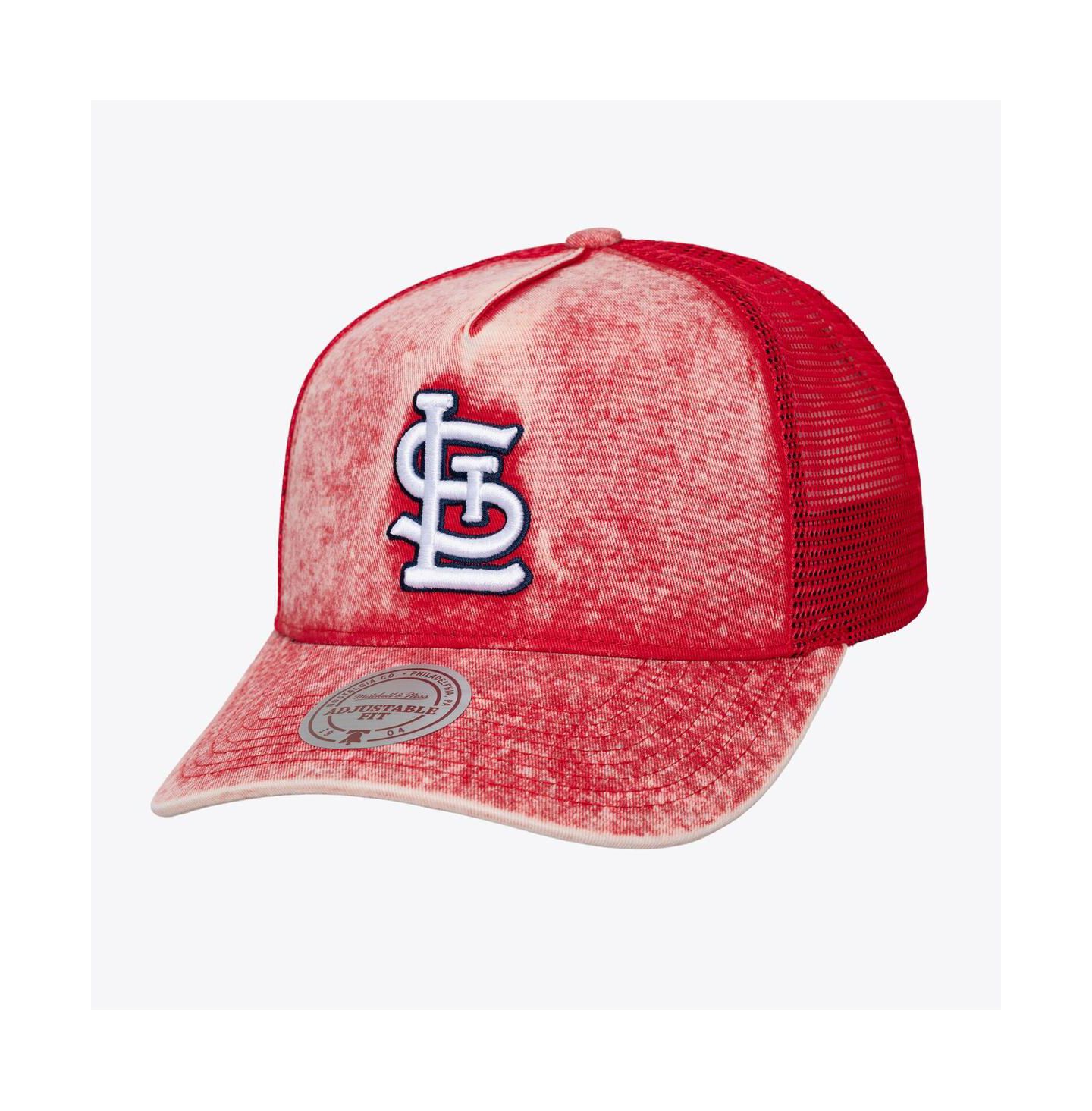 Кепка Mitchell & Ness Red St. Louis Cardinals Gameday Adjustable Trucker Hat — фото 1