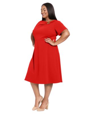 Plus Size Fit and Flare Short Sleeve Dress