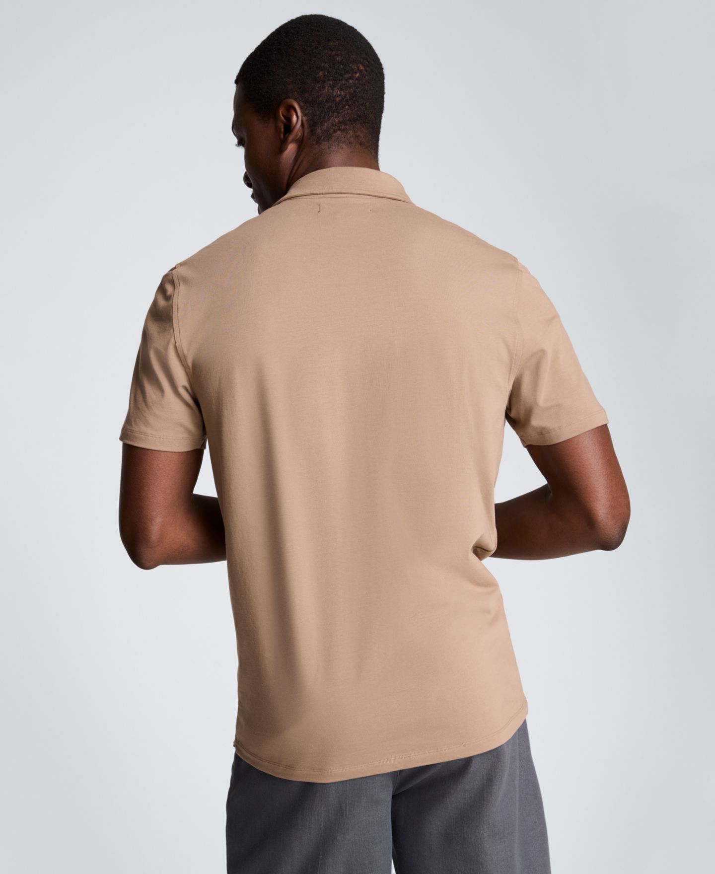 Мужское поло Kenneth Cole Short-Sleeve Collared Slim-Fit Polo Shirt, цвет: Тёмный бежевый — фото 5