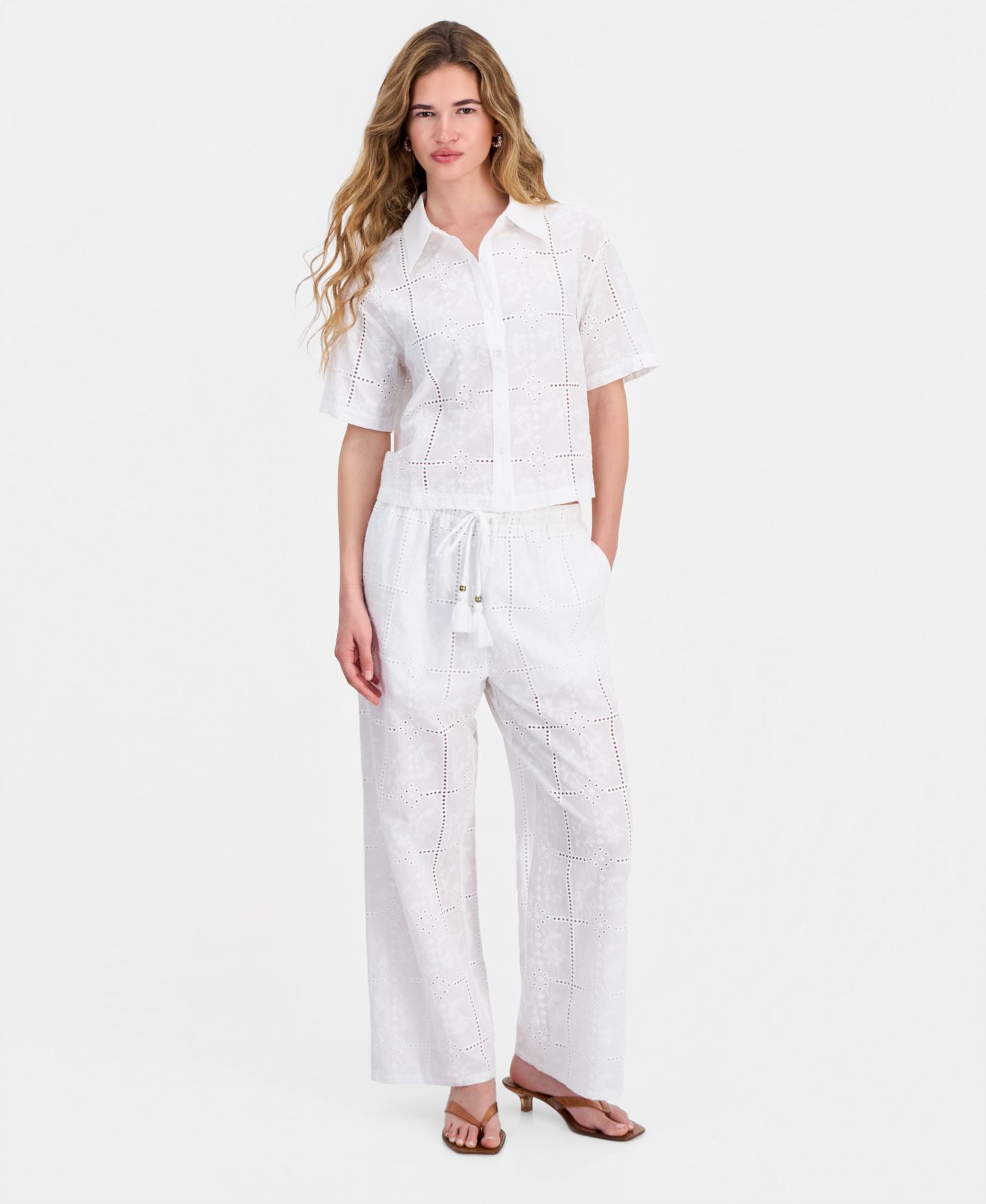 Женская рубашка And Now This Petite Cotton Embroidered Eyelet Camp, цвет: Яркий белый — фото 4