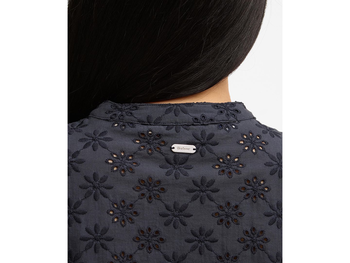 Женский топ Barbour Layla Broderie Anglaise Concealed Placket, цвет: Тёмный тёмно-синий — фото 3
