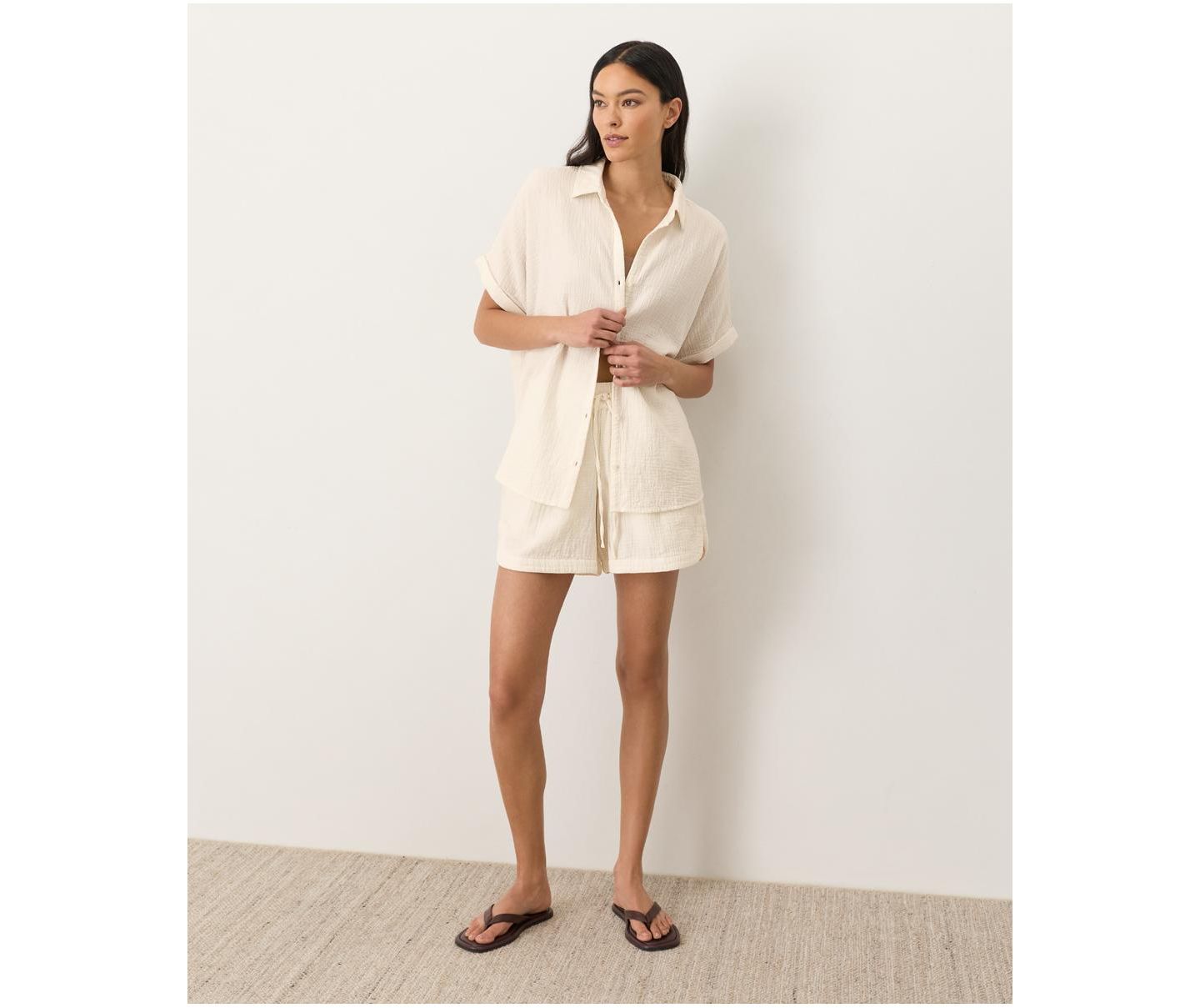 Женские шорты Pact Organic Cotton Coastal Double Gauze Curved Hem Short, цвет: Кремовый — фото 2