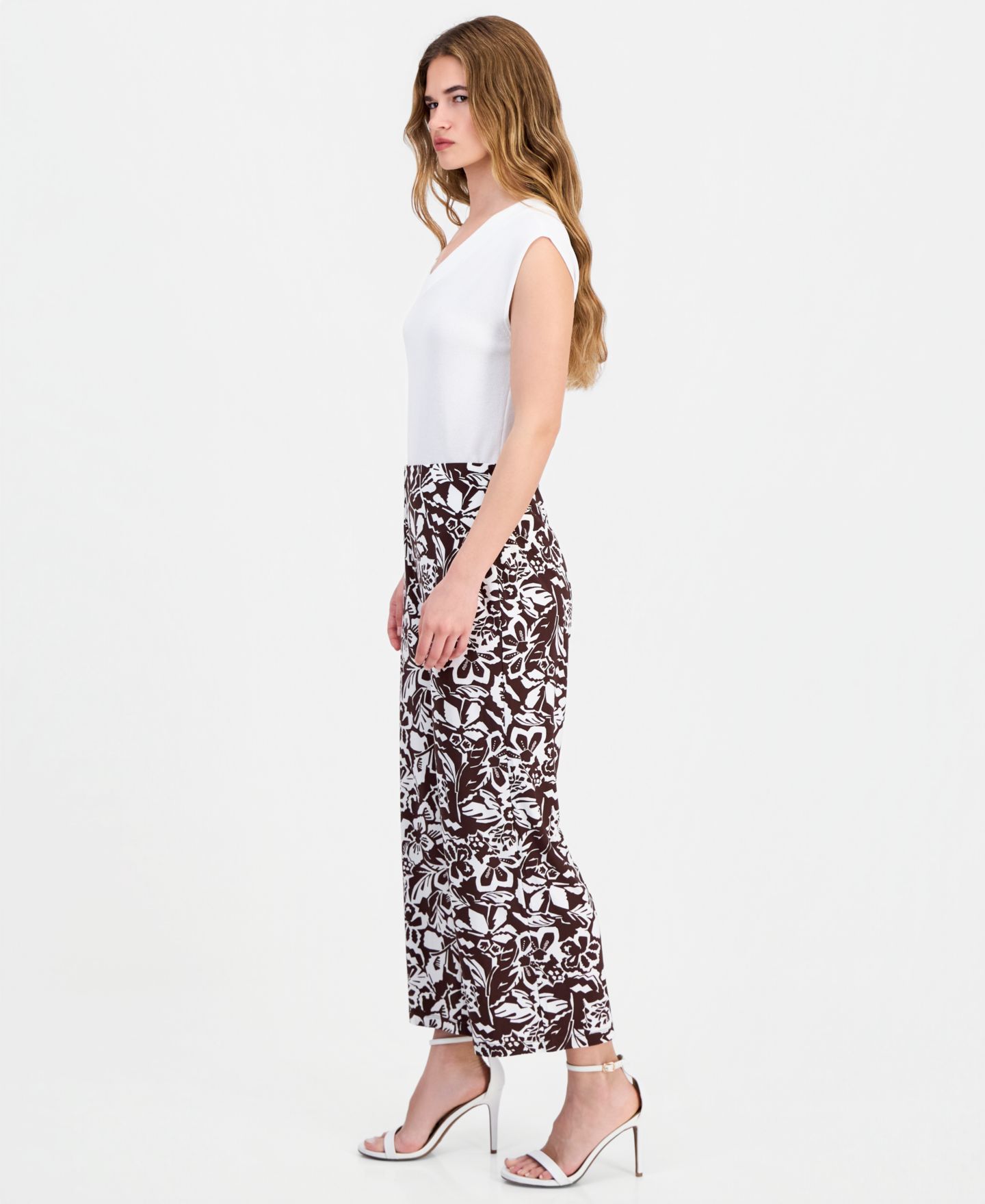 Женские брюки Anne Klein Essentials Petite Printed High-Rise Wide-Leg, цвет: Тёмный шоколадный / Белый — фото 2