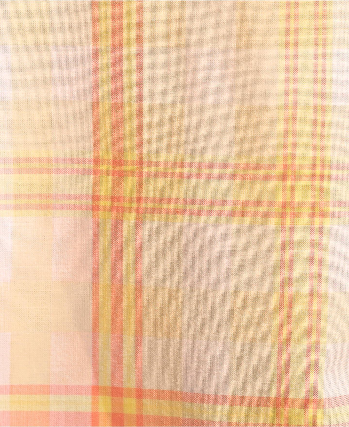 Мужская рубашка Lands' End Traditional Fit Short Sleeve Madras, цвет: Абрикосовый / Жёлтый клетчатый — фото 4