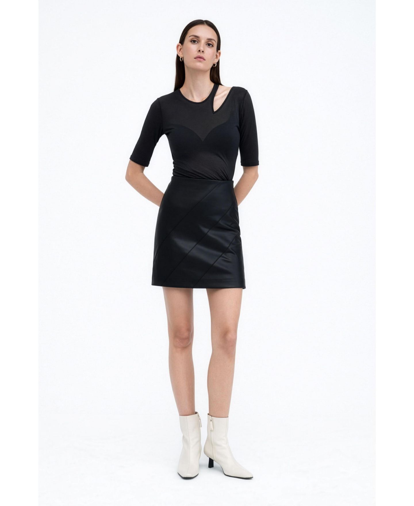 Женский топ Marcella Taia Fitted Sheer Jersey Elbow-Sleeve Shoulder-Cutout, цвет: Чёрный — фото 7