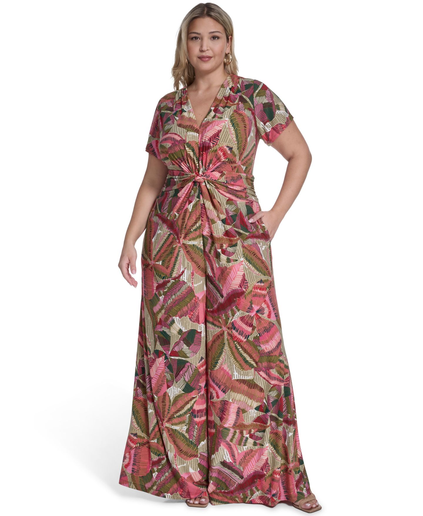 Женский комбинезон Vince Camuto Plus Size Short-Sleeve Front Wide-Leg Jumpsuit, цвет: Графитовый металлик — фото 1