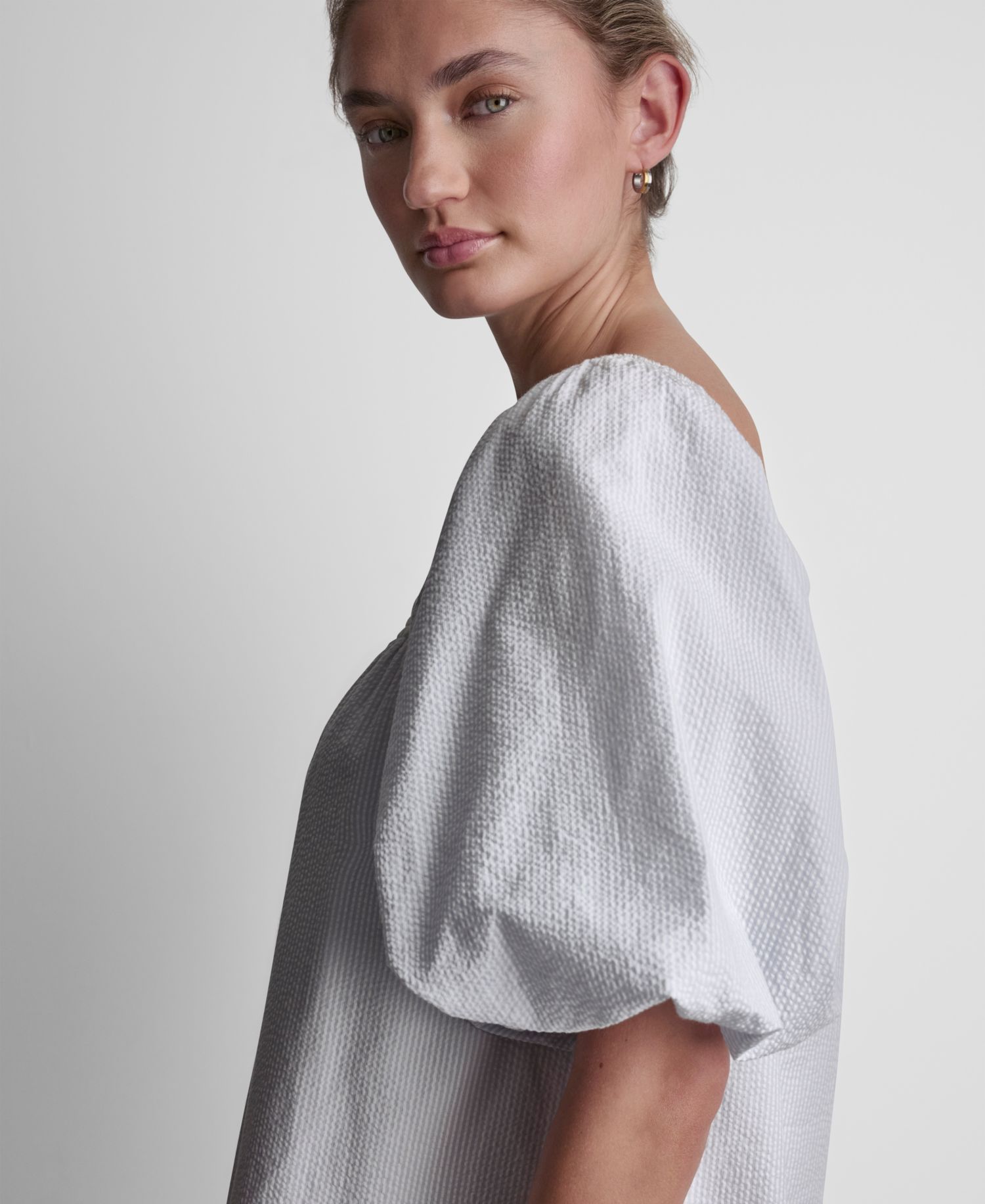 Women's Half Puff-Sleeve Seersucker Mini Dress with Square Neckline