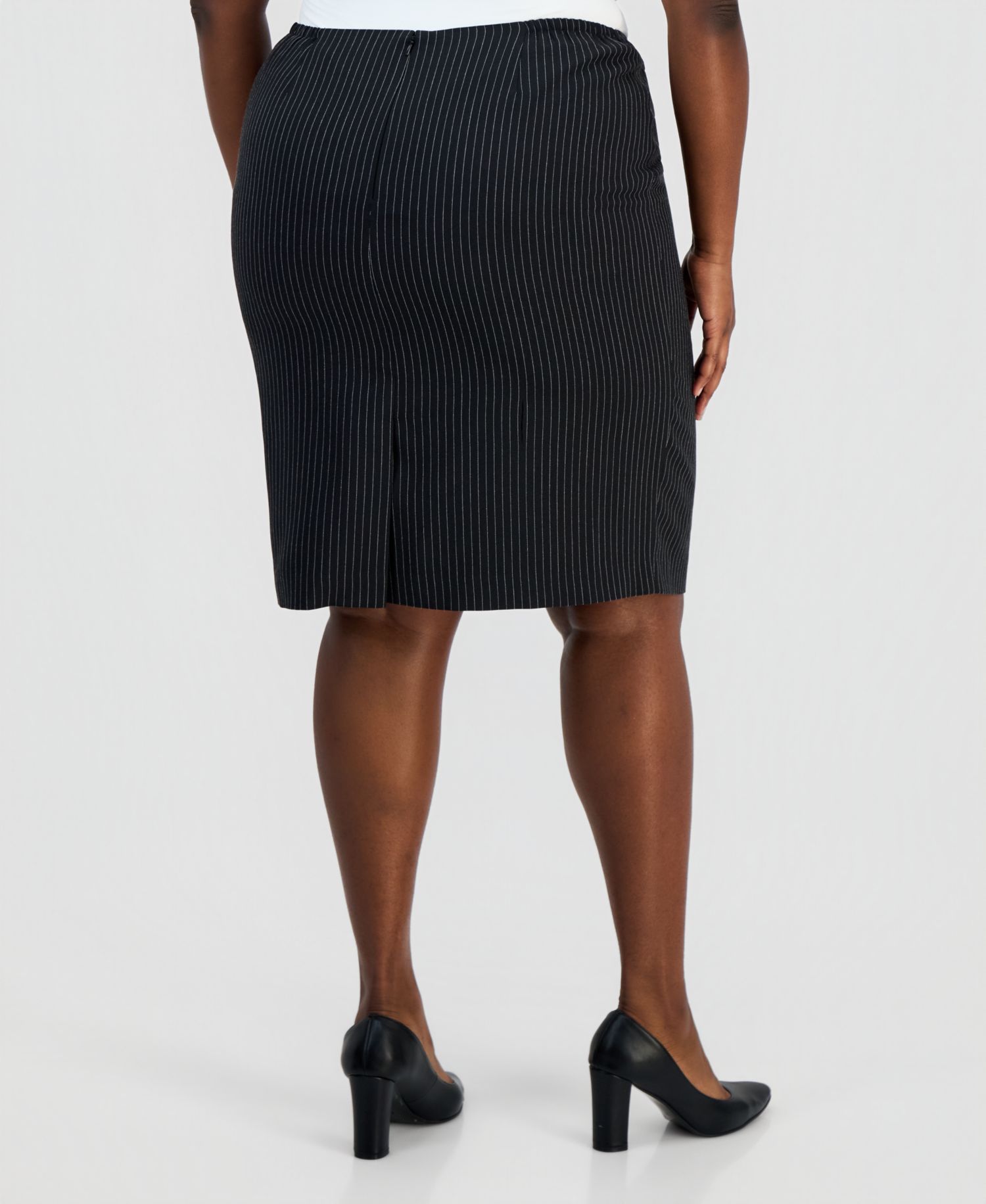 Plus Size Three-Button Notch-Collar Jacket & Slim Skirt Suit