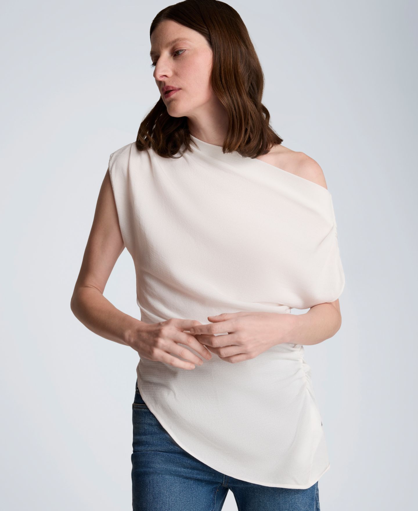 Женский топ Kenneth Cole Asymmetrical Drape Short-Sleeve, цвет: Чёрный — фото 19