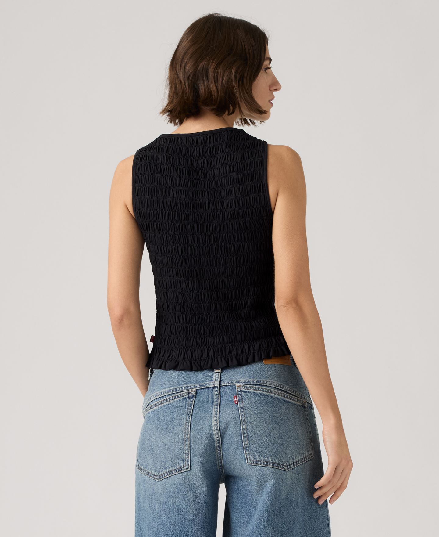 Женский топ Levi's Bella Smocked Boat Neck Top, цвет: Антрацитовый ночной — фото 4