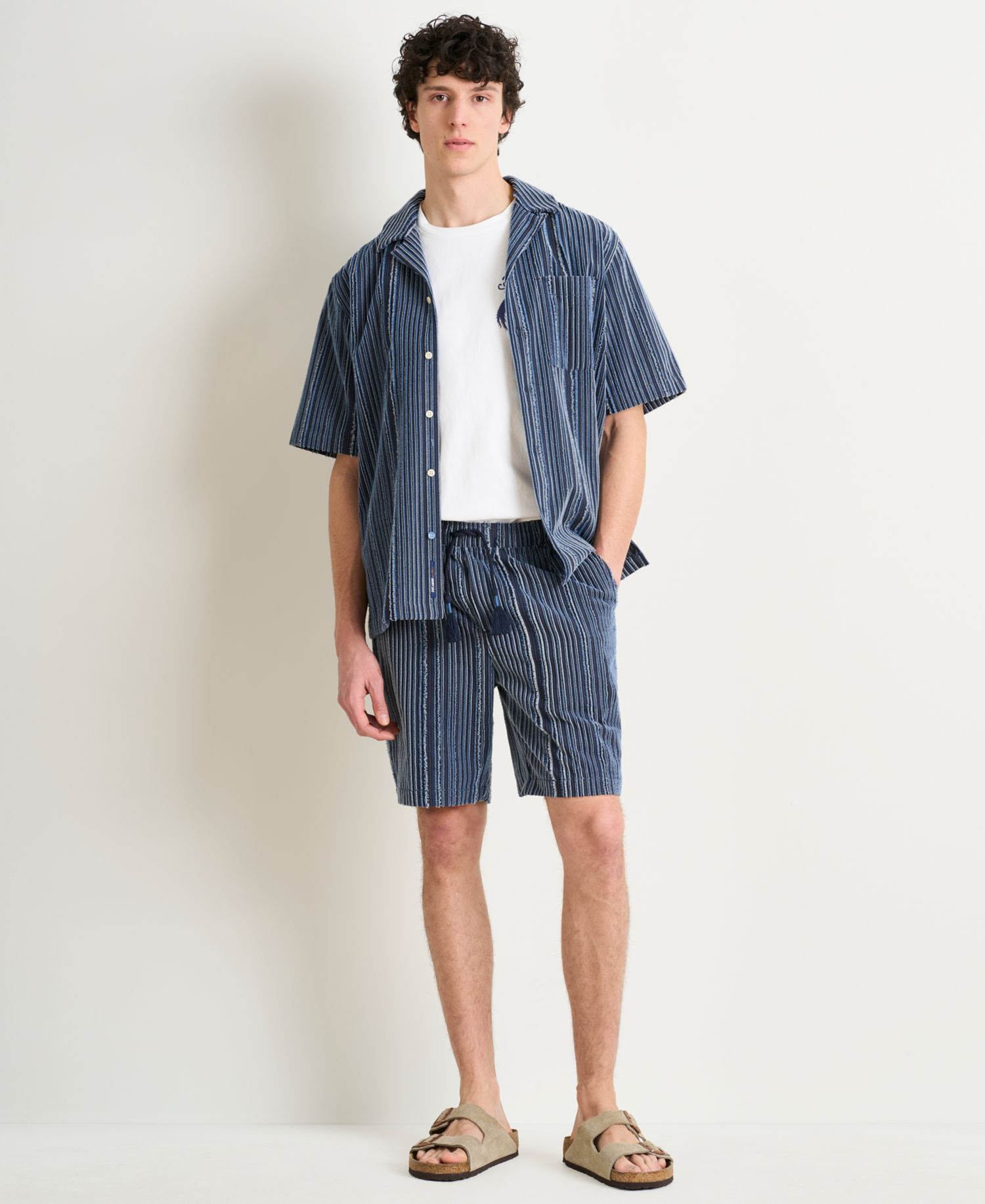 Men's Mid Rise Striped Bermuda Shorts