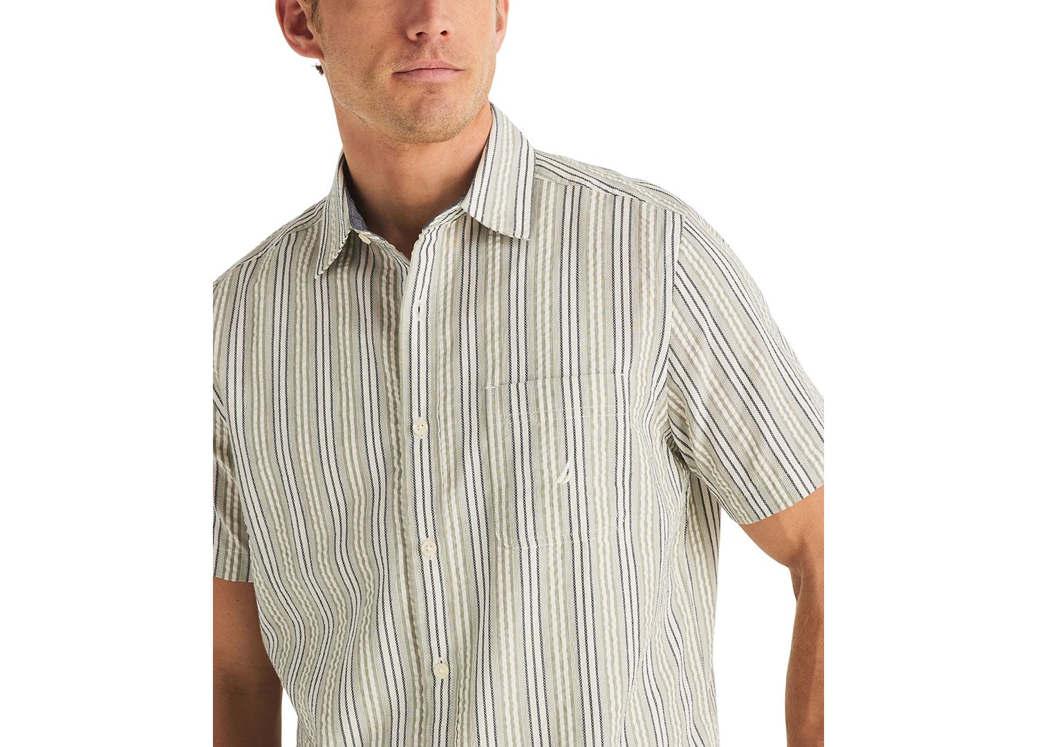 Men's Seersucker Stripe Classic-Fit Short-Sleeve Shirt