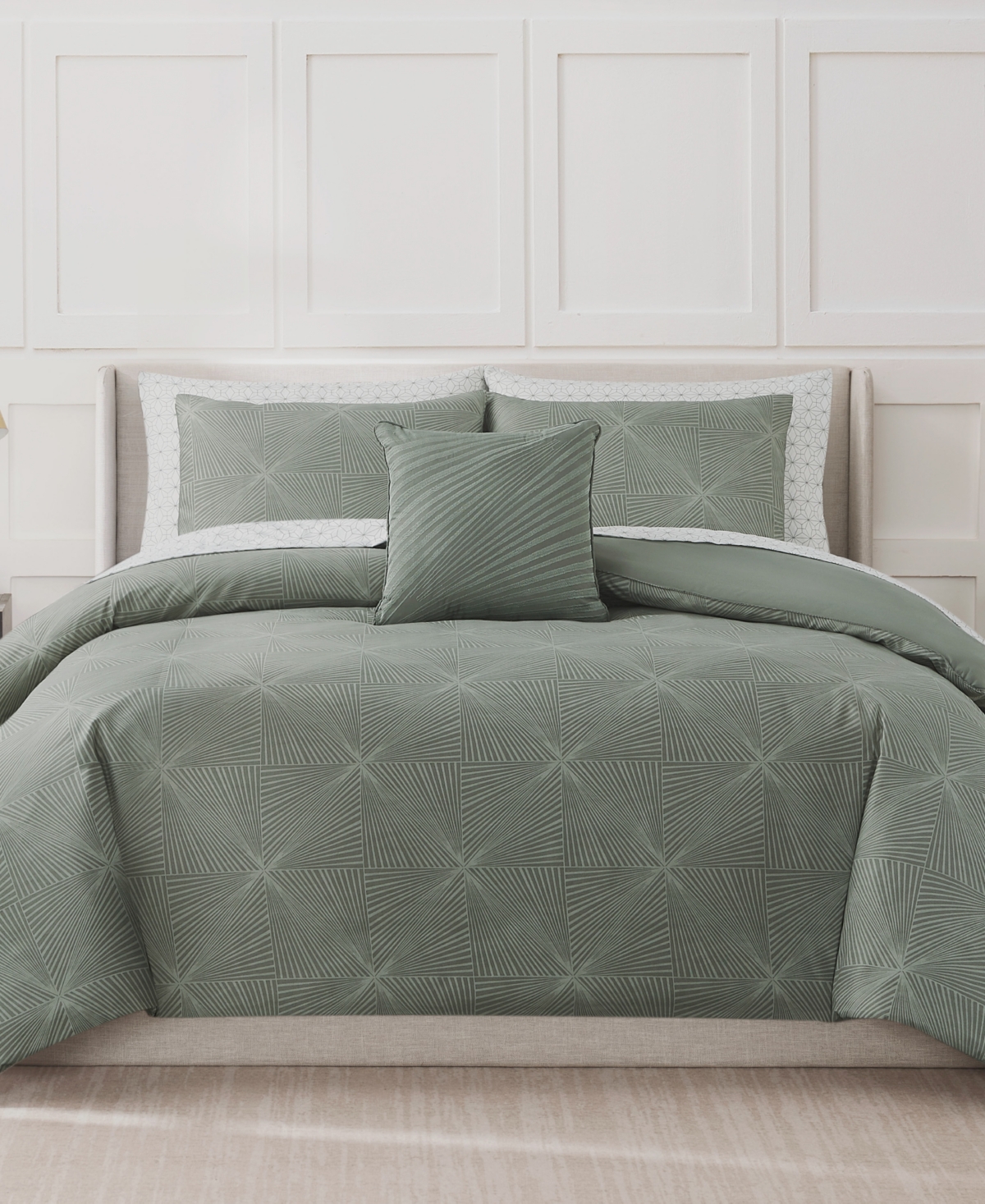 Nine West Elio Bed in a Bag 8-Pc. Comforter Set