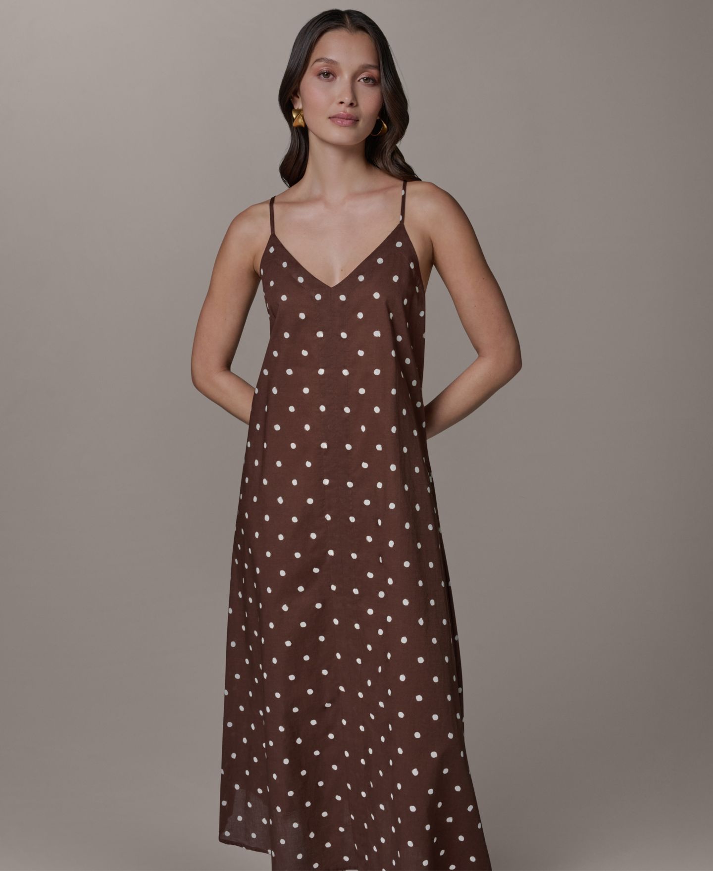 Женское платье Donna Karan Weekend Cotton Voile Dot Print Elastic Back V-Neck Spaghetti Strap Maxi, цвет: Кремовый — фото 1