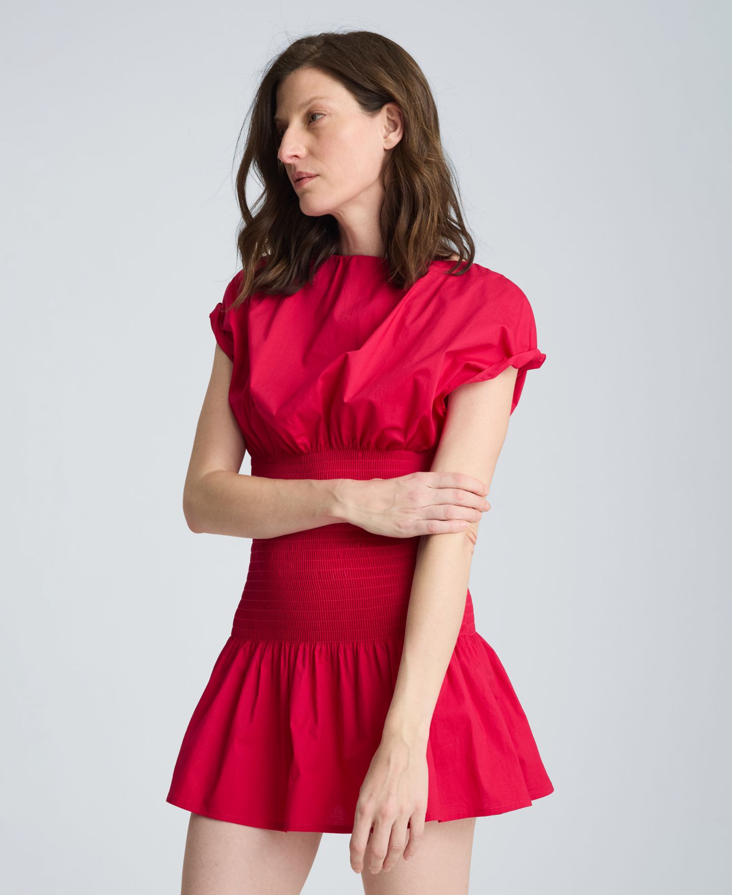Женское платье Kenneth Cole Smocked Waist Boat Neck Mini, цвет: Punch — фото 4