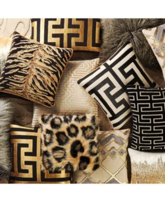 Cace Pillow Collection