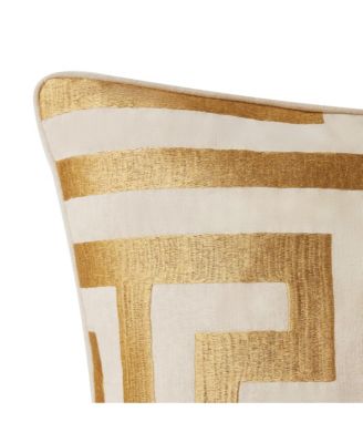 Cace Pillow Collection