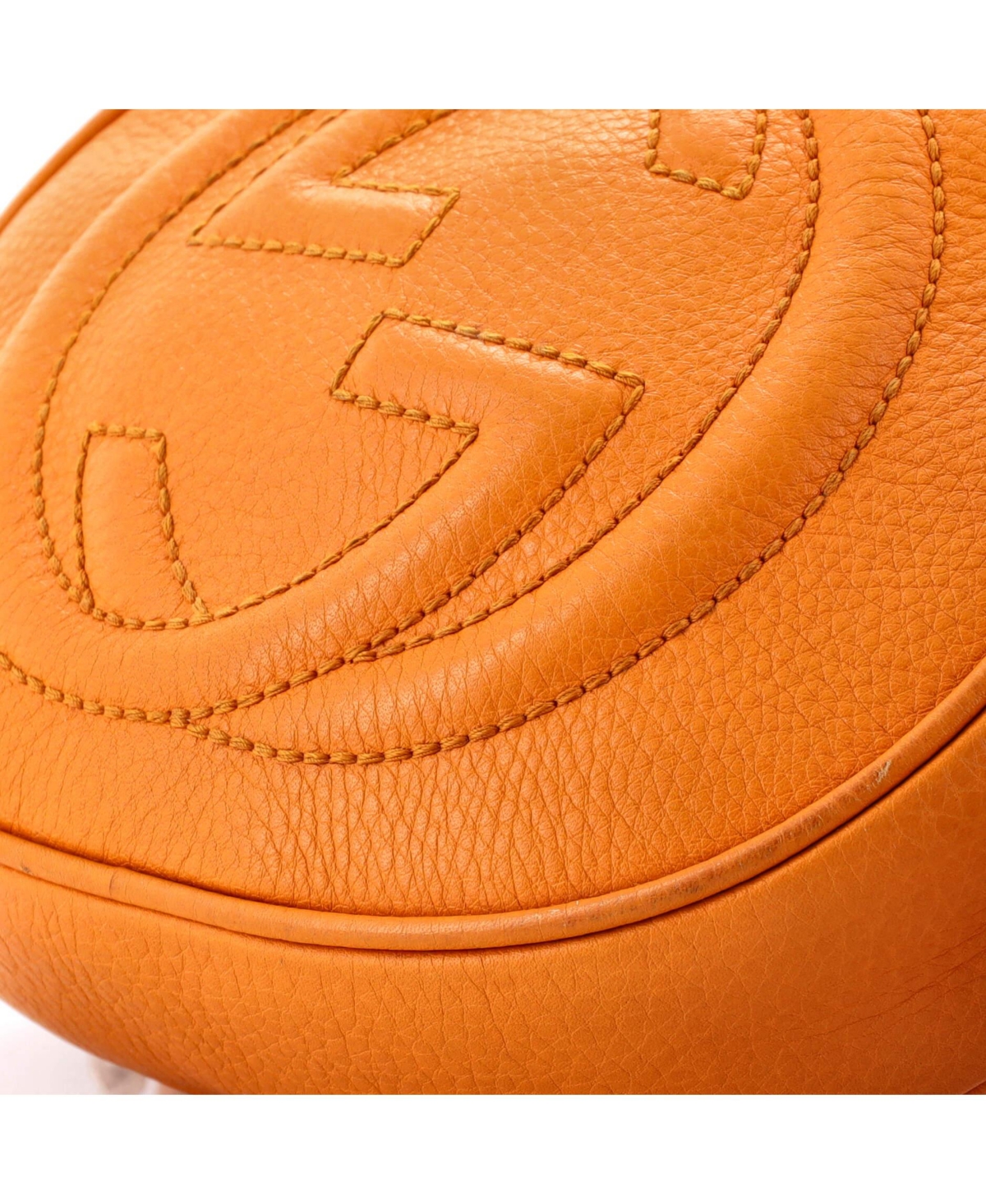 Pre-Owned Gucci Mini Soho Chain Bag Leather