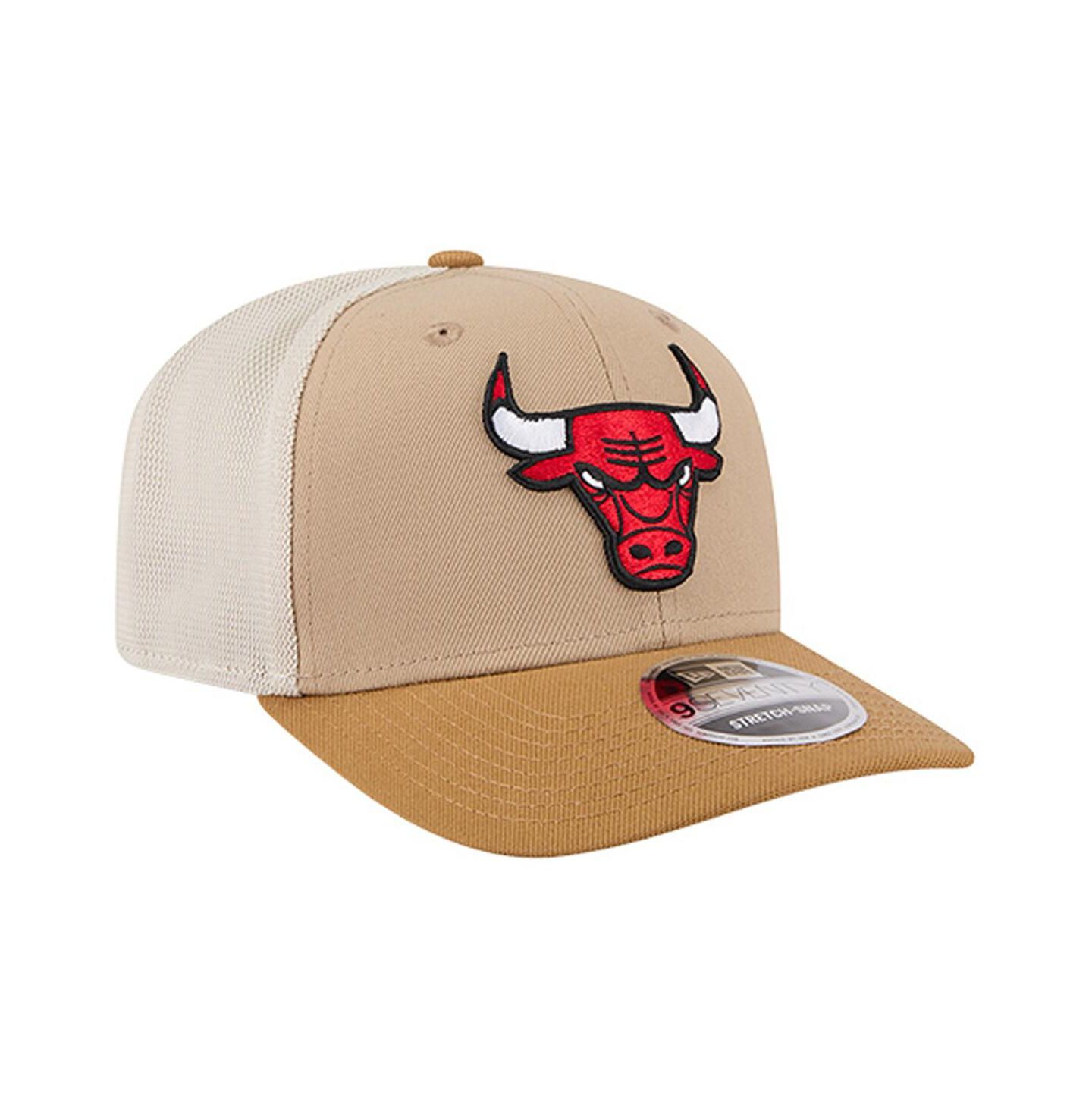 Мужская кепка New Era Tan/Light Brown Chicago Bulls Two-Tone 9SEVENTY Adjustable Trucker Hat — фото 3