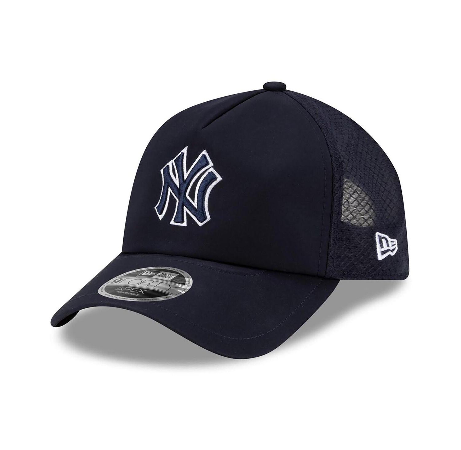 Men's Navy New York Yankees 2026 Batting Practice Apex 9FORTY Adjustable Trucker Hat