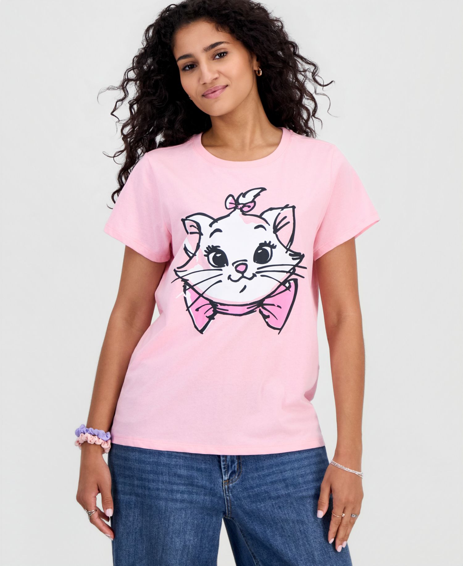 Juniors' Marie Aristocats Graphic T-Shirt