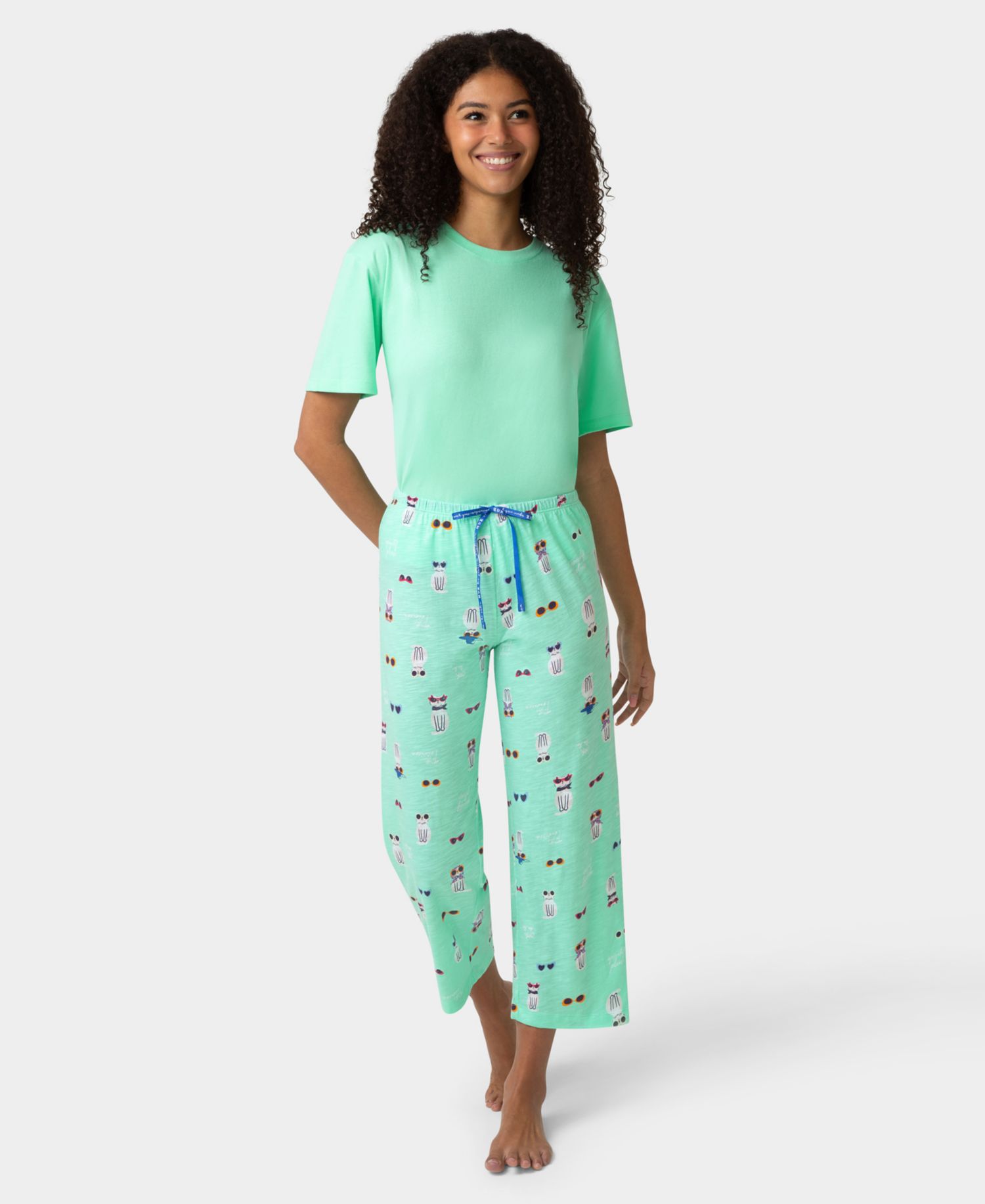 Women's Printed Capri Mid-Rise Pants