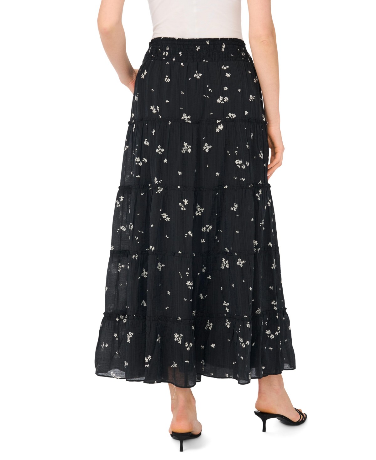 Женские юбки Vince Camuto Women's Smocked Waist Tiered Maxi Skirt — фото 5