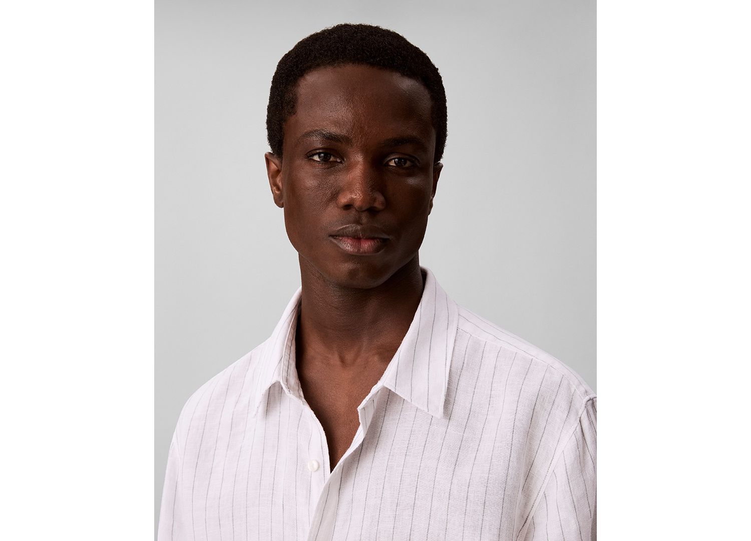 Men's Yarn-Dyed Pinstripe Linen Classic Shirt
