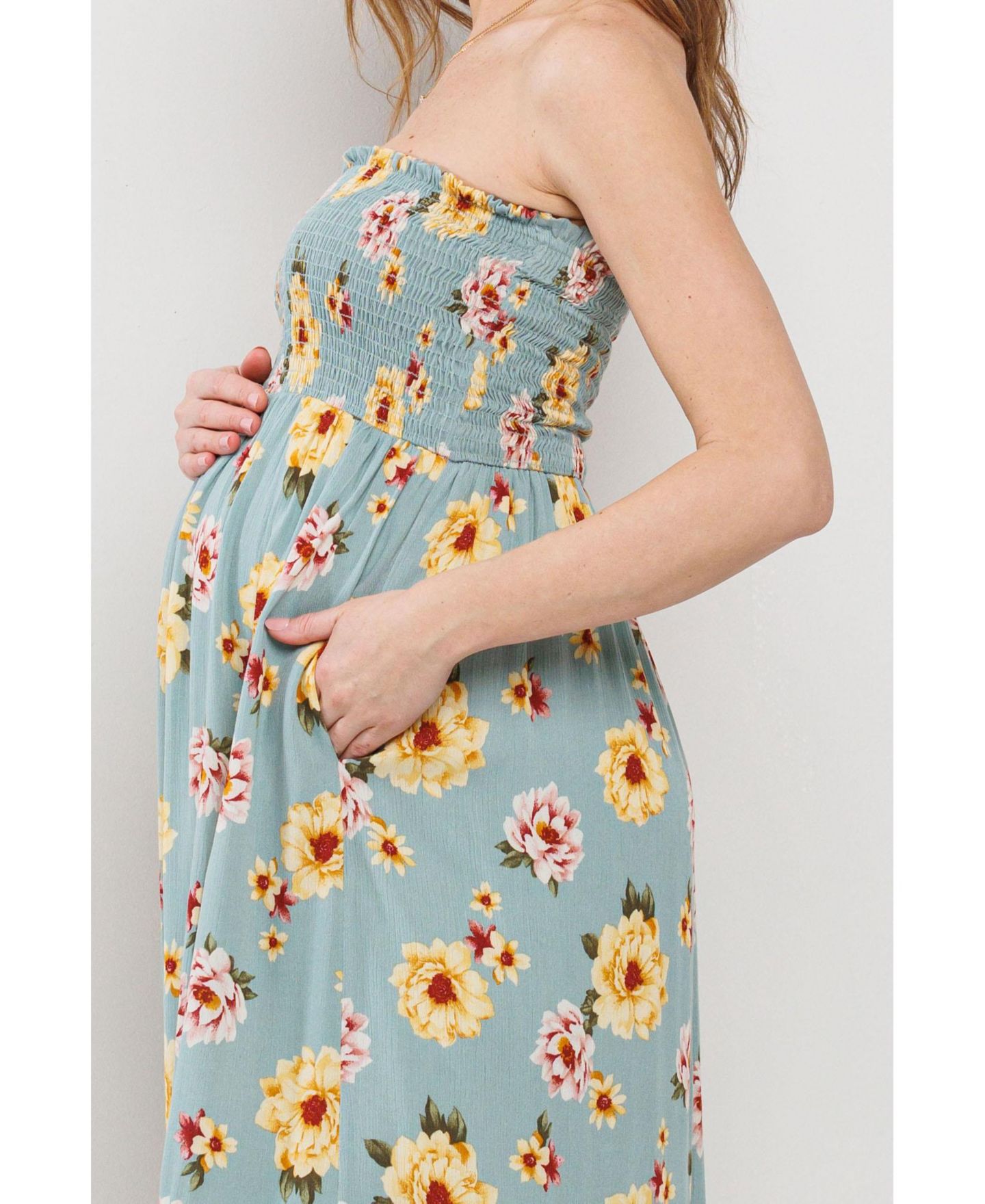Женское платье Hello Miz Maternity Floral Smocked Strapless Midi — фото 2