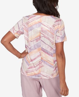 Petite Vintage Charm Chevron Geometric Short-Sleeve T-Shirt