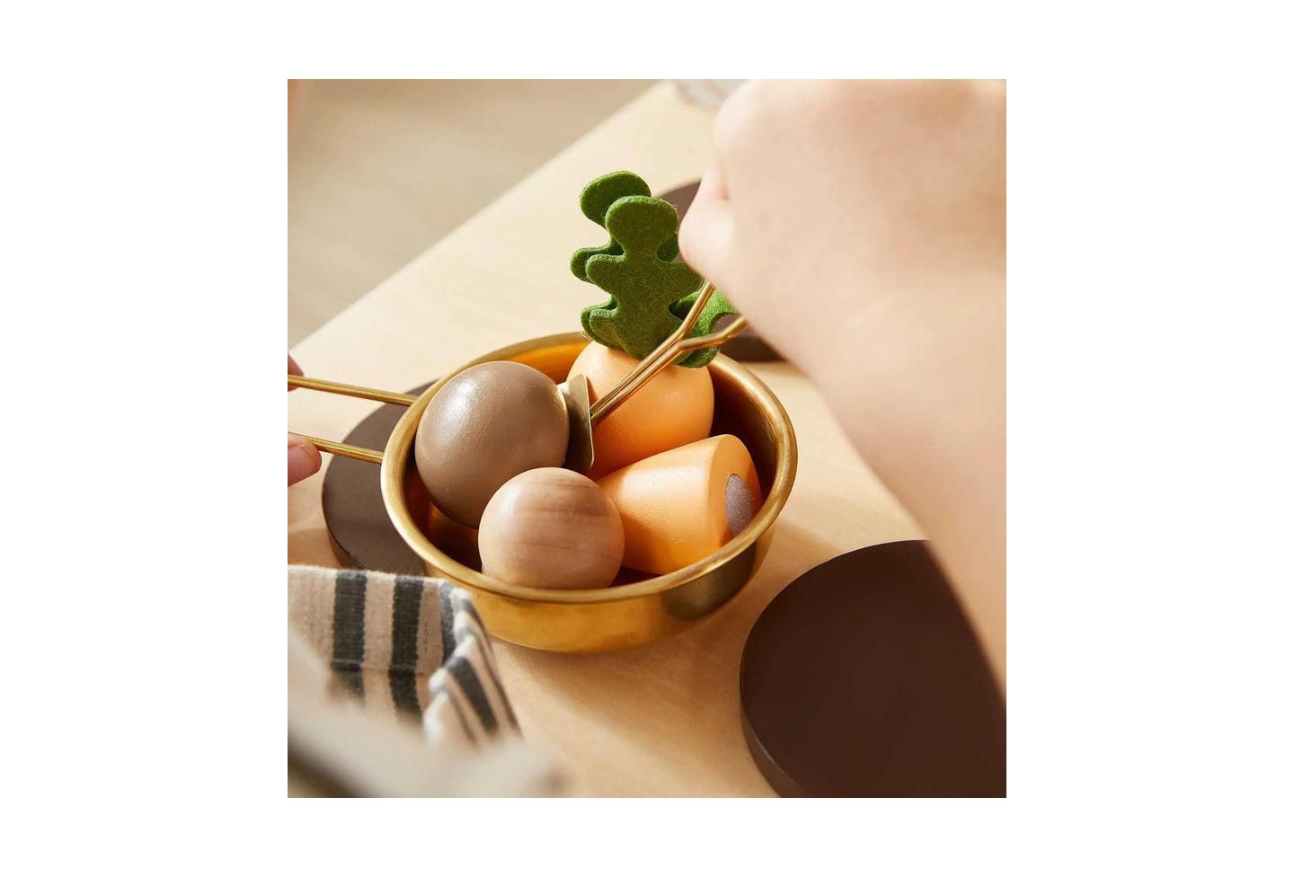 Детская игрушка Tiny Land Mediterranean Interactive Wooden Play Kitchen, Ages 3+, цвет: Коричневый — фото 8