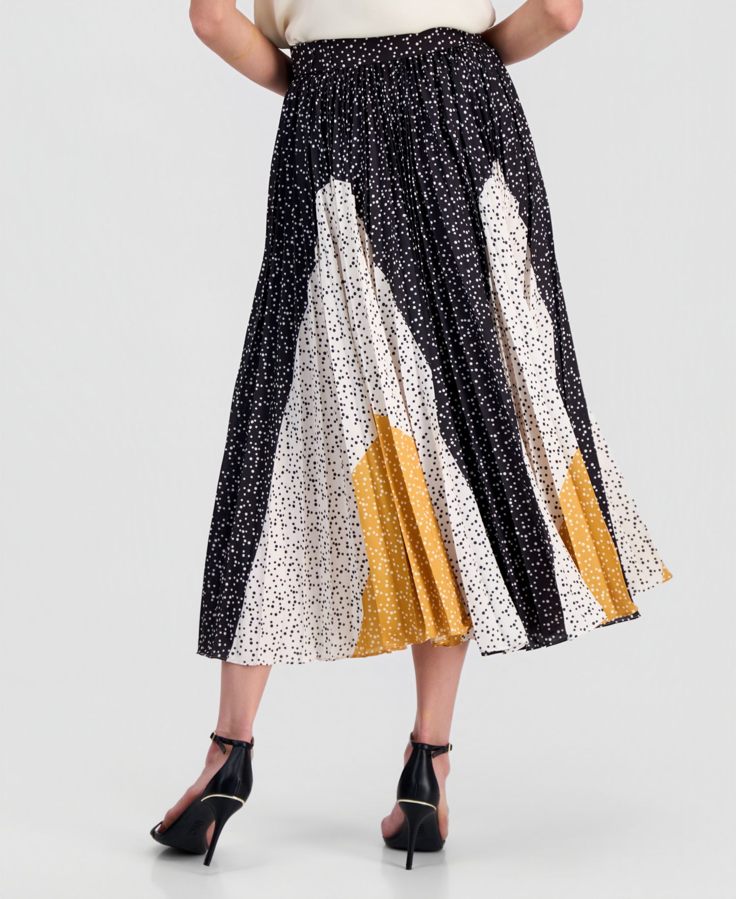 Women's Belted Pleat Skirt