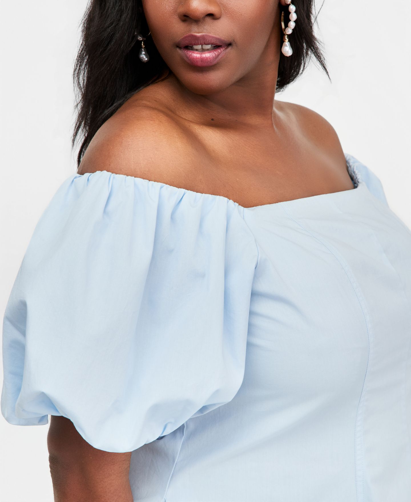 Женское платье On 34th Plus Size Off-The-Shoulder Puff-Sleeve Midi, цвет: Бриллиантовый синий — фото 3