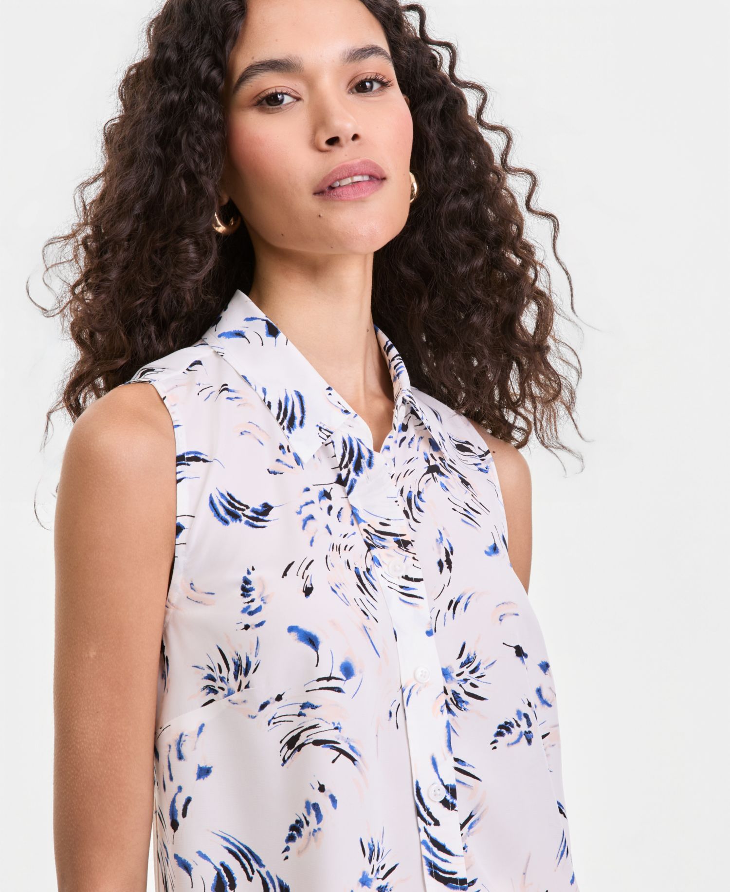 Women's Printed Button-Down Sleeveless Blouse