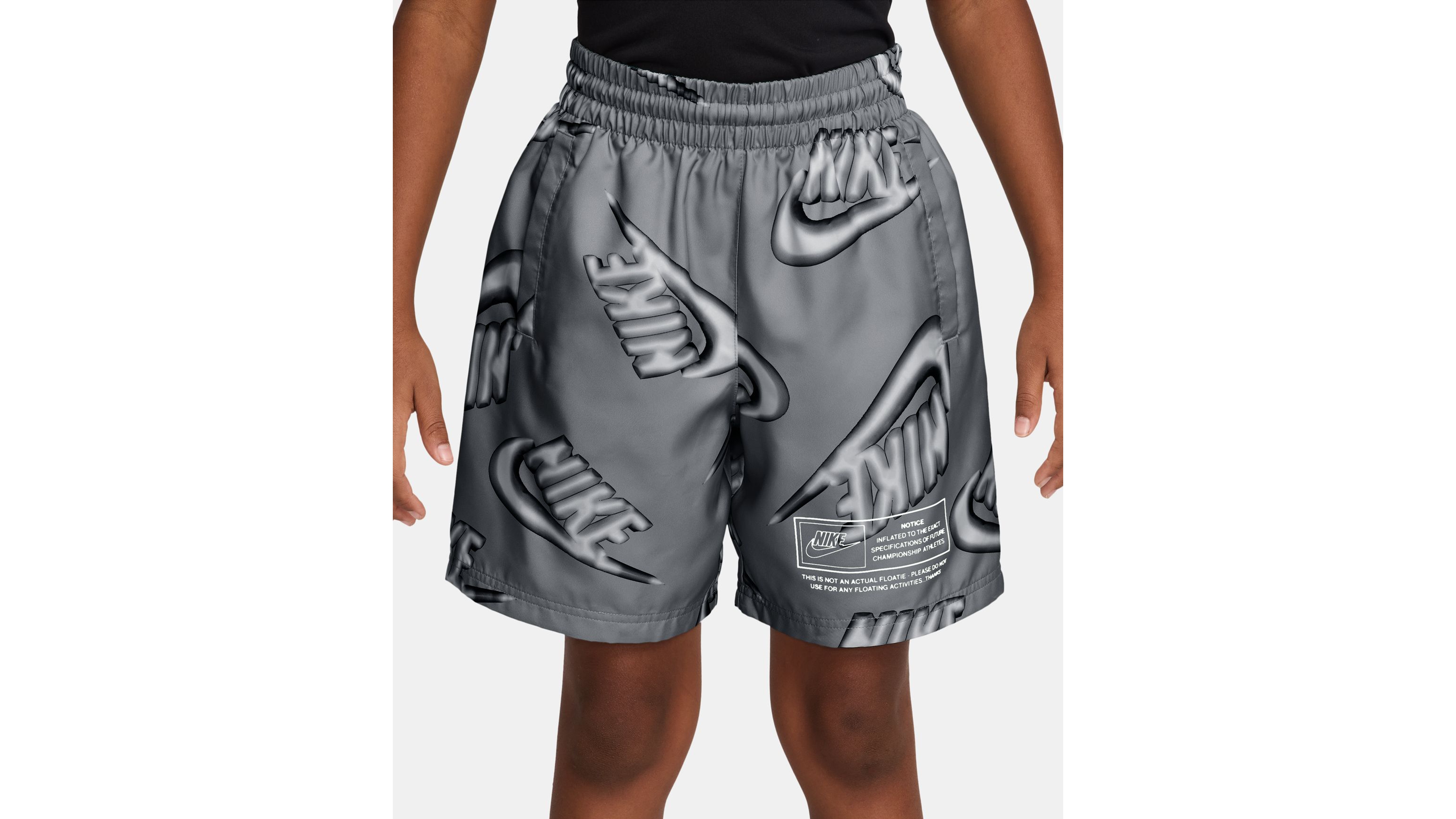 Nike Boys' 8-20 Sportswear Club Woven Shorts