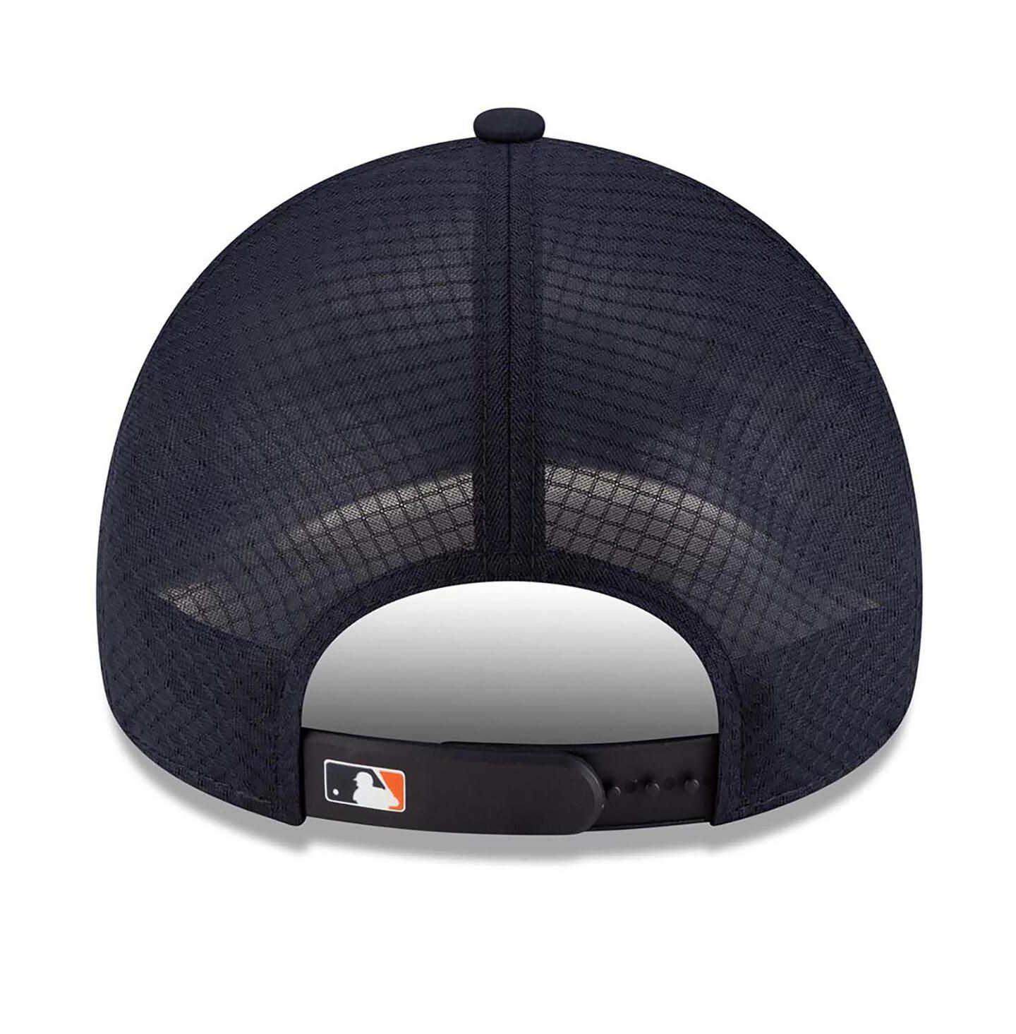 Мужская кепка New Era Navy Houston Astros 2026 Batting Practice Apex 9FORTY Adjustable Trucker Hat — фото 3