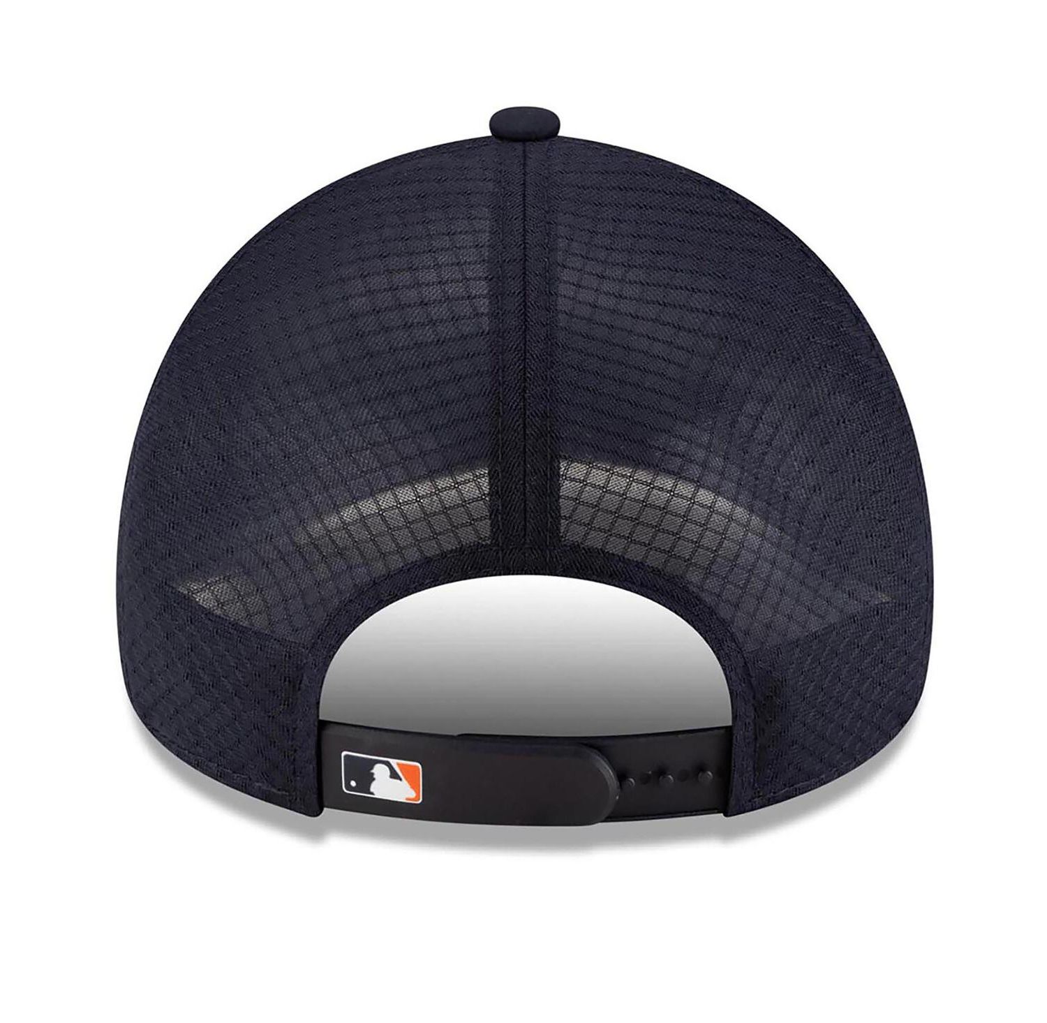Men's Navy Houston Astros 2026 Batting Practice Apex 9FORTY Adjustable Trucker Hat