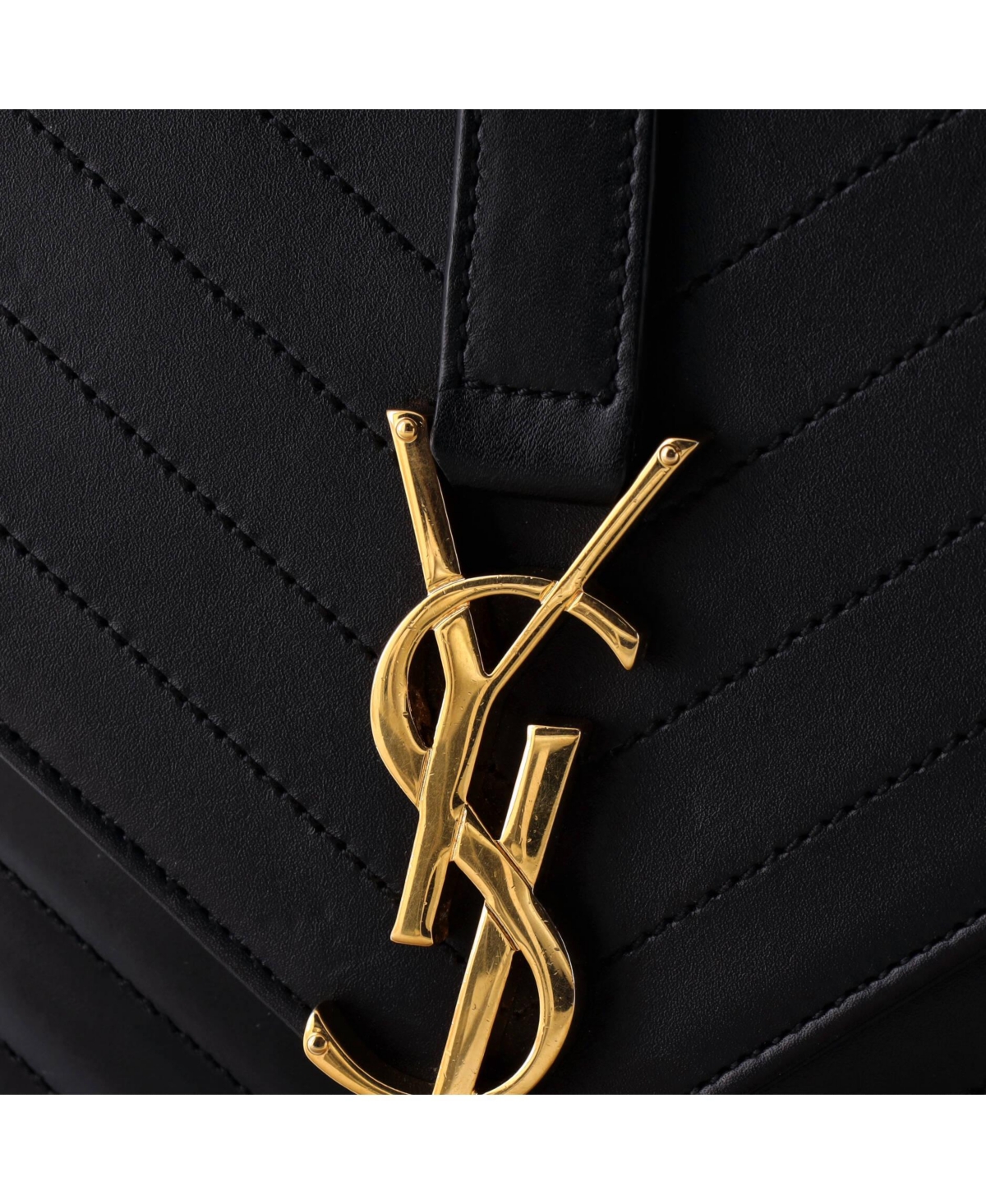 Pre-Owned Saint Laurent Medium Classic Monogram Envelope Chain Bag Matelasse Chevron Leather