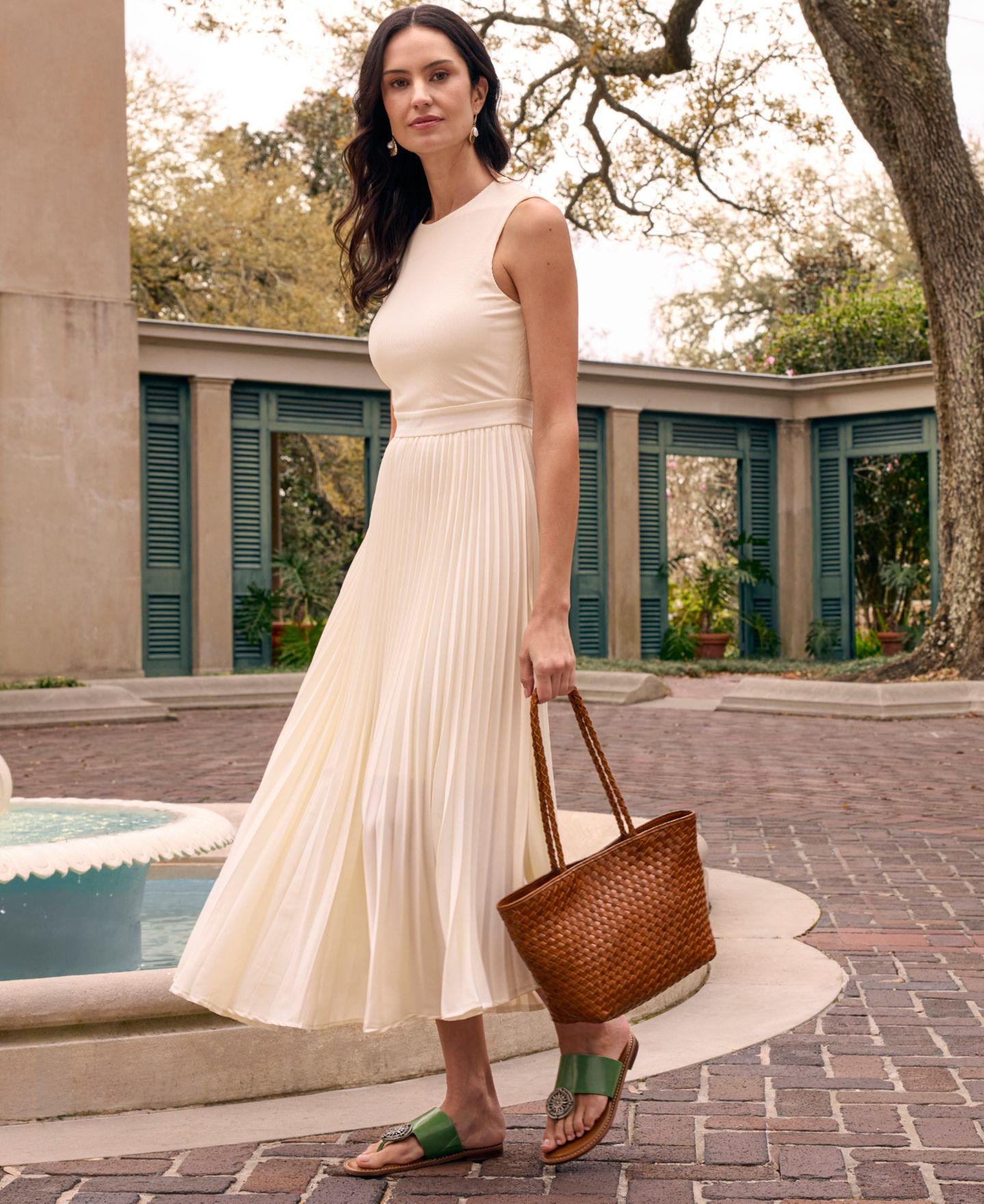 Женская сумка Patricia Nash Olivia Large Woven Leather Tote Handbag, цвет: Шоколадный — фото 6