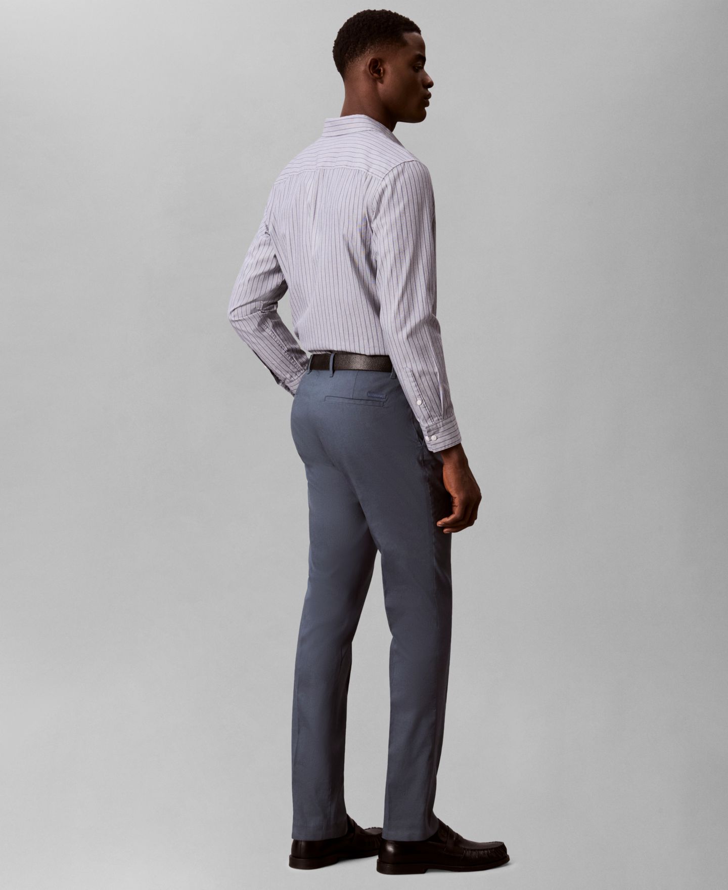 Мужские брюки Calvin Klein Linen Blend Slim-Fit, цвет: Тёмный сланцевый — фото 5