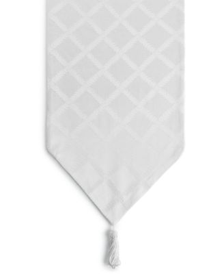 Lenox Laurel Leaf Runner, 14" x 90"