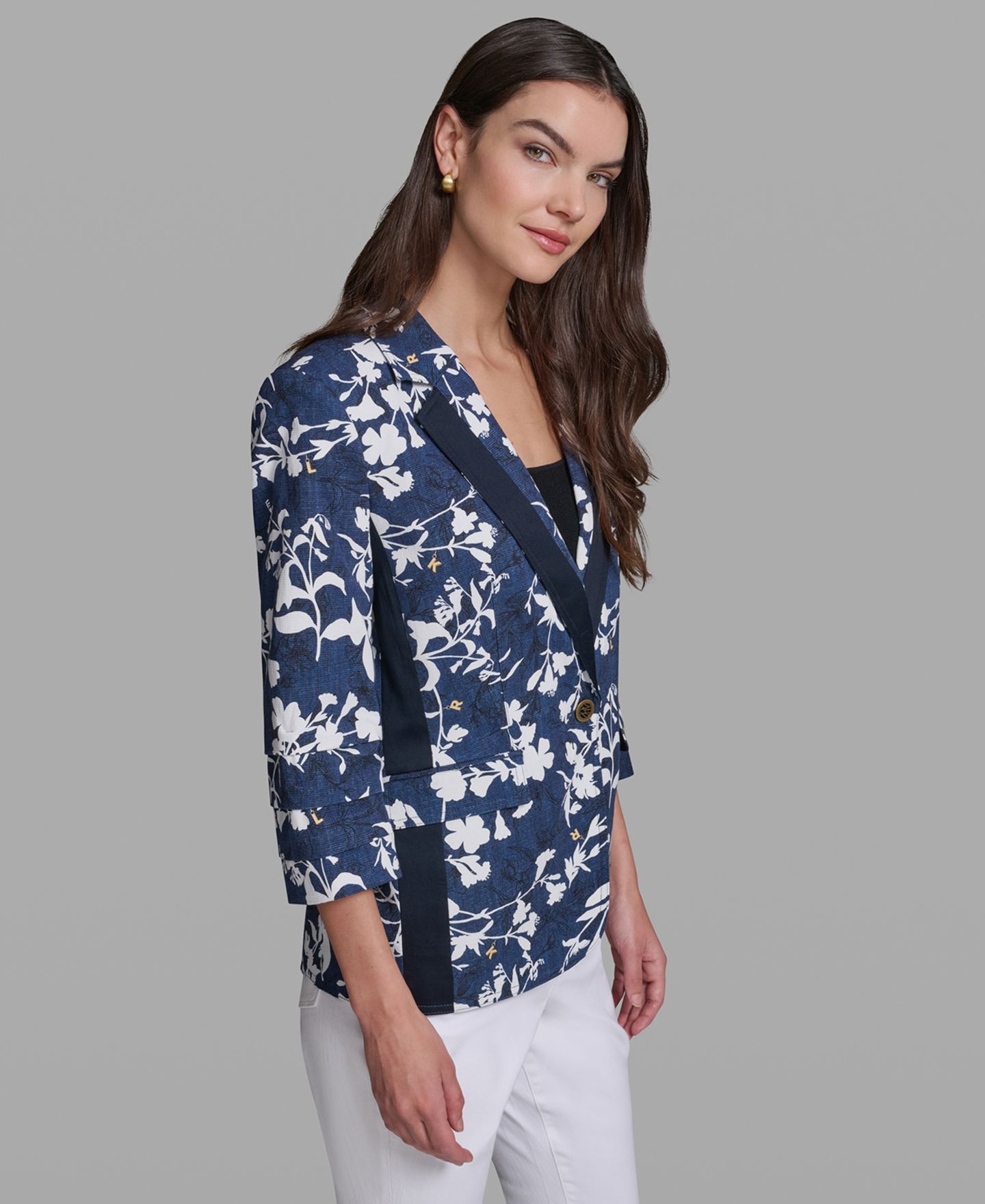 Женский пиджак KARL LAGERFELD PARIS Petite Printed Collared Neck Blazer, цвет: Тёмно-синий / Белый — фото 4