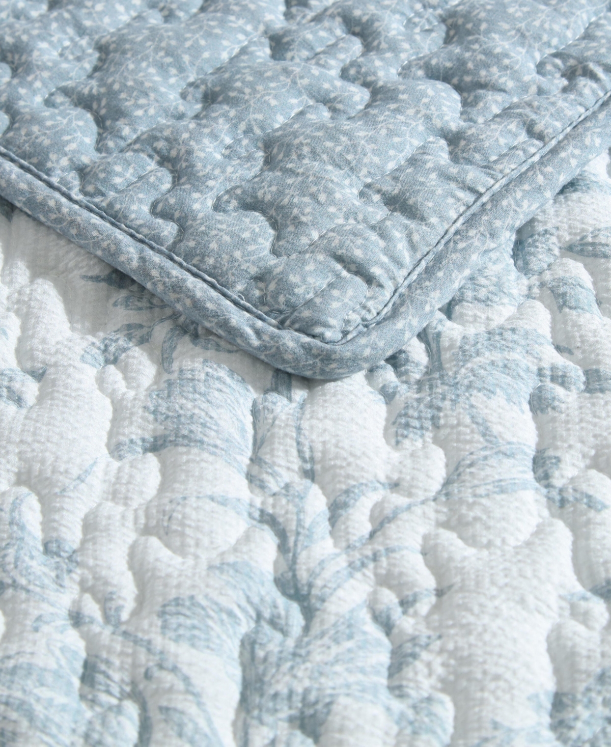 Laura Ashley Amberly Seersucker 3-Pc. Quilt Set