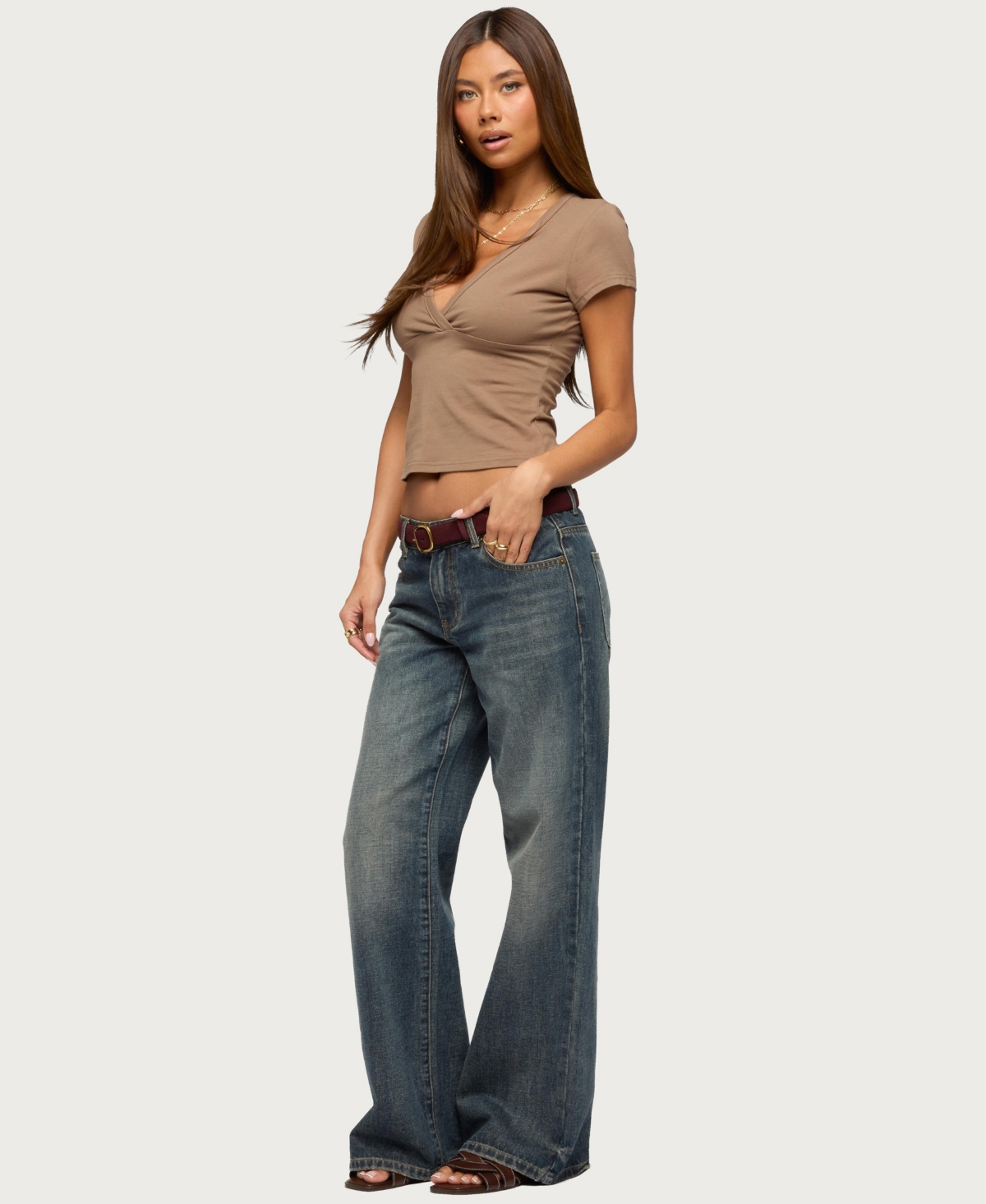 Edikted Women's Merinda V Neck T Shirt