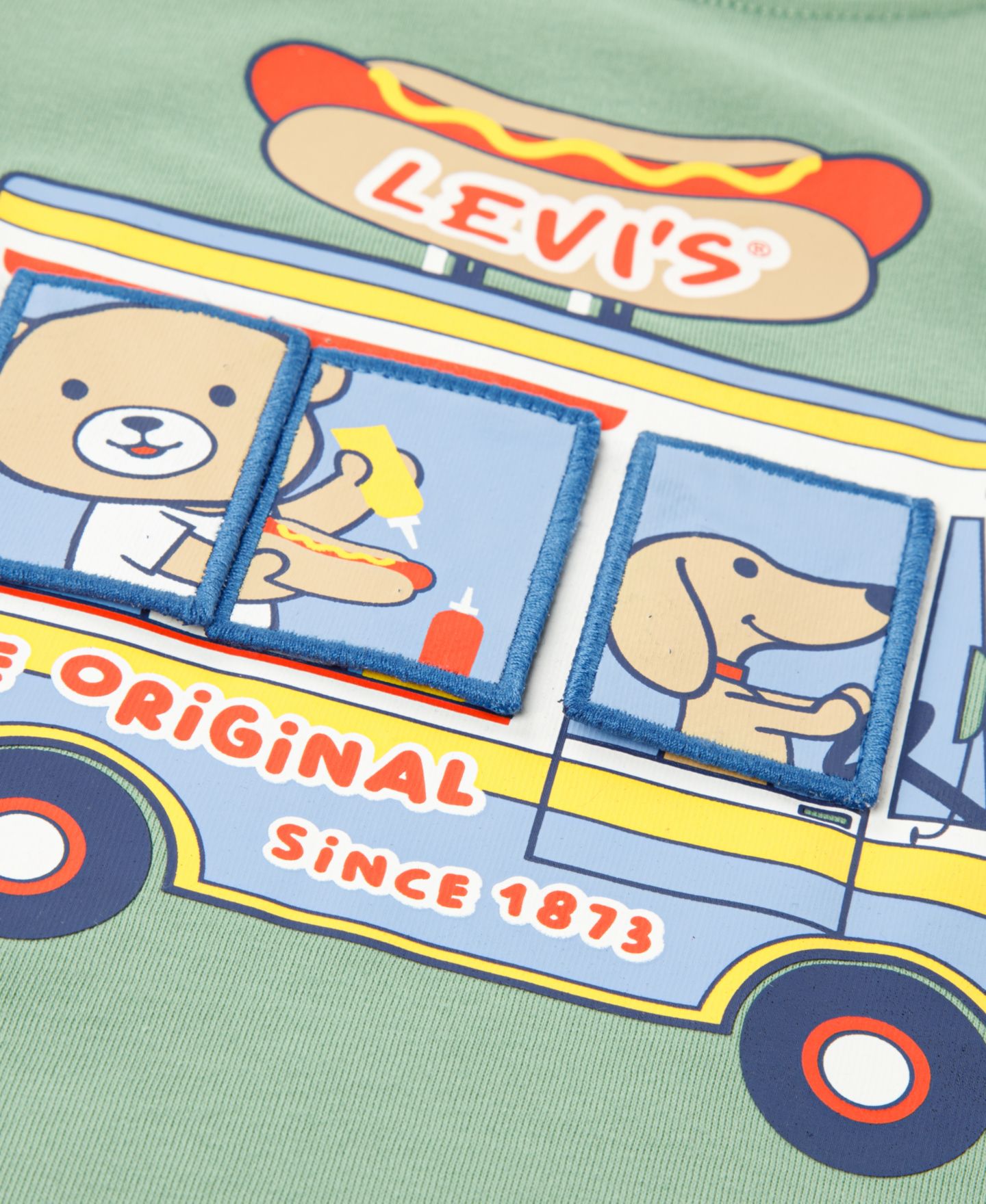 Детский комплект Levi's Hot Dog Truck для мальчиков 2T-4T: футболка и шорты, цвет: Зелёный / Синий шамбре — фото 4