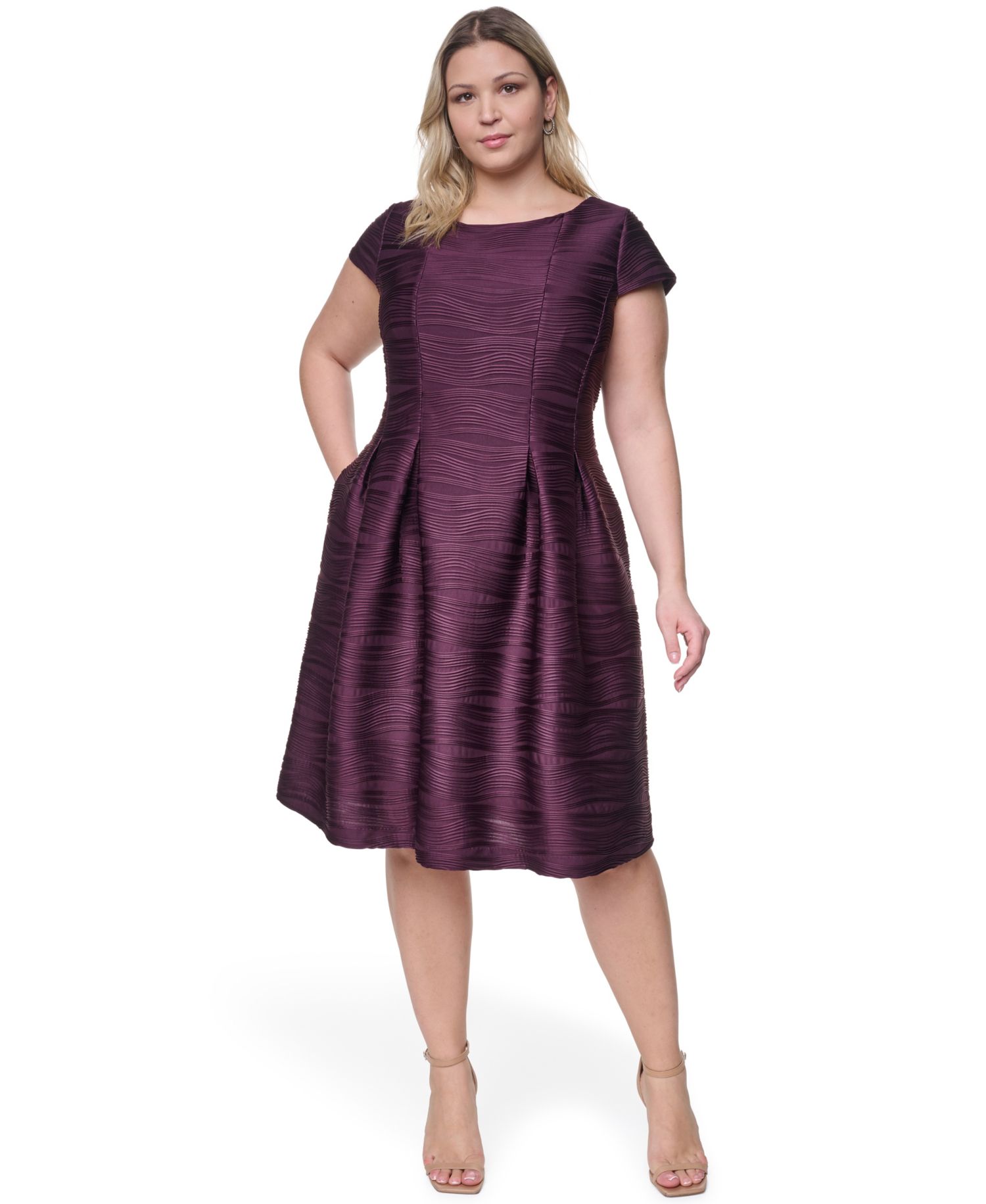 Plus Size Short-Sleeve Boat Neck Dress