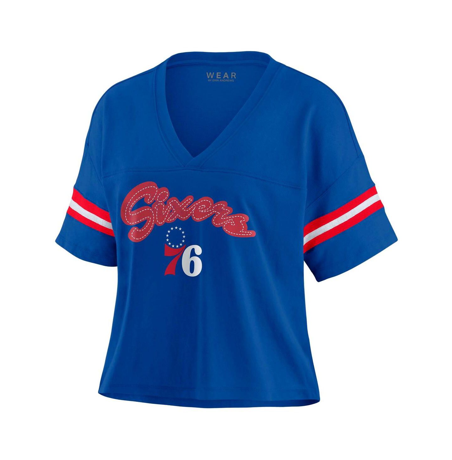 Женская футболка WEAR by Erin Andrews Royal Philadelphia 76ers Plus Size Color Block Boxy V-Neck — фото 2