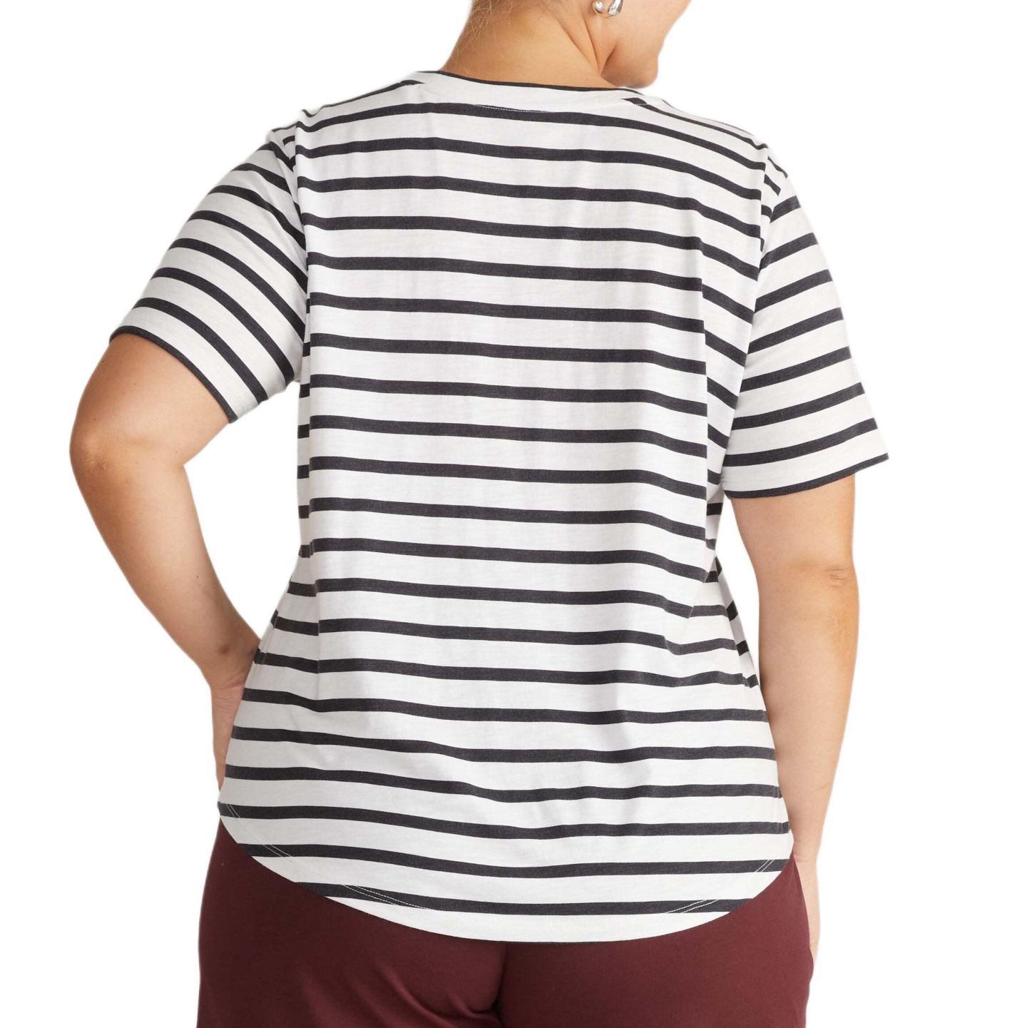 Женская футболка Universal Standard Plus Size Light-As-Air Tee Rex — фото 2