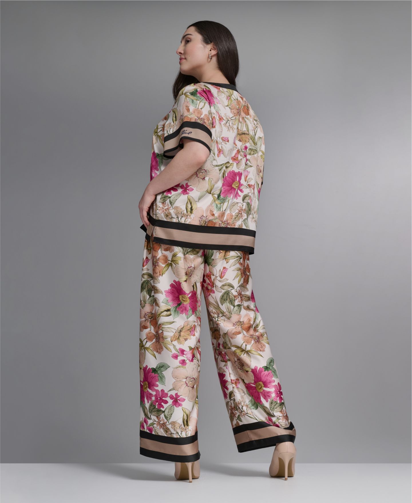 Женские брюки KARL LAGERFELD PARIS Plus Size High-Rise Floral Printed, цвет: Бисквитный / Пудровый комбинированный — фото 8